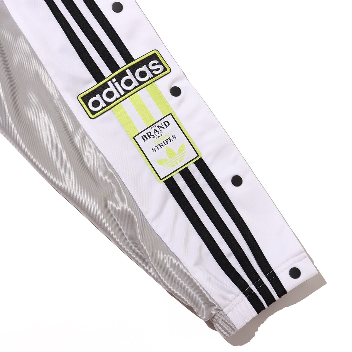 adidas MEGABREAK JACKET GRETWO の画像