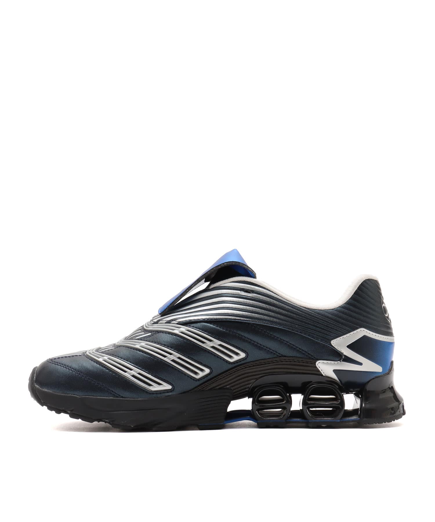 adidas PREDATOR MEGARIDE atmos “BLUE SPIRIT” SILVER METALLIC/SILVER METALLIC/CORE BLACKの画像