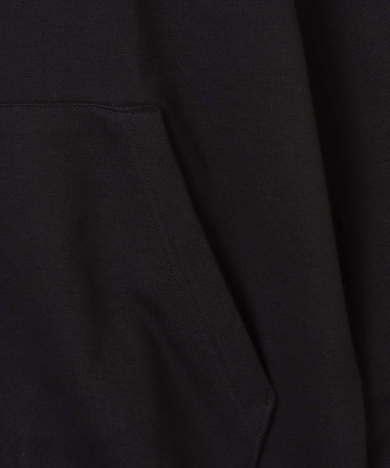 adidas TREFOIL ESSENTIALS LOOSE HOODIE ブラックの画像