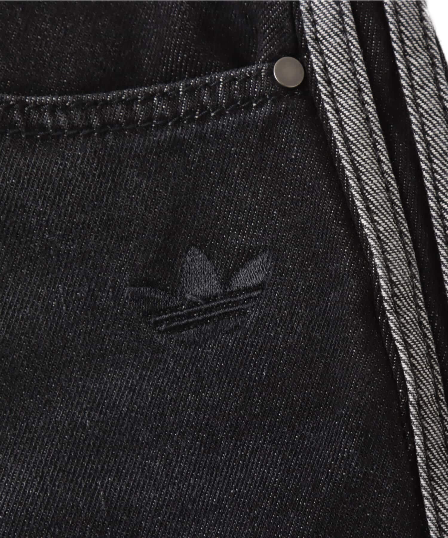 adidas ADICOLOR FIREBIRD OVERSIZED DENIM PANT ブラックの画像