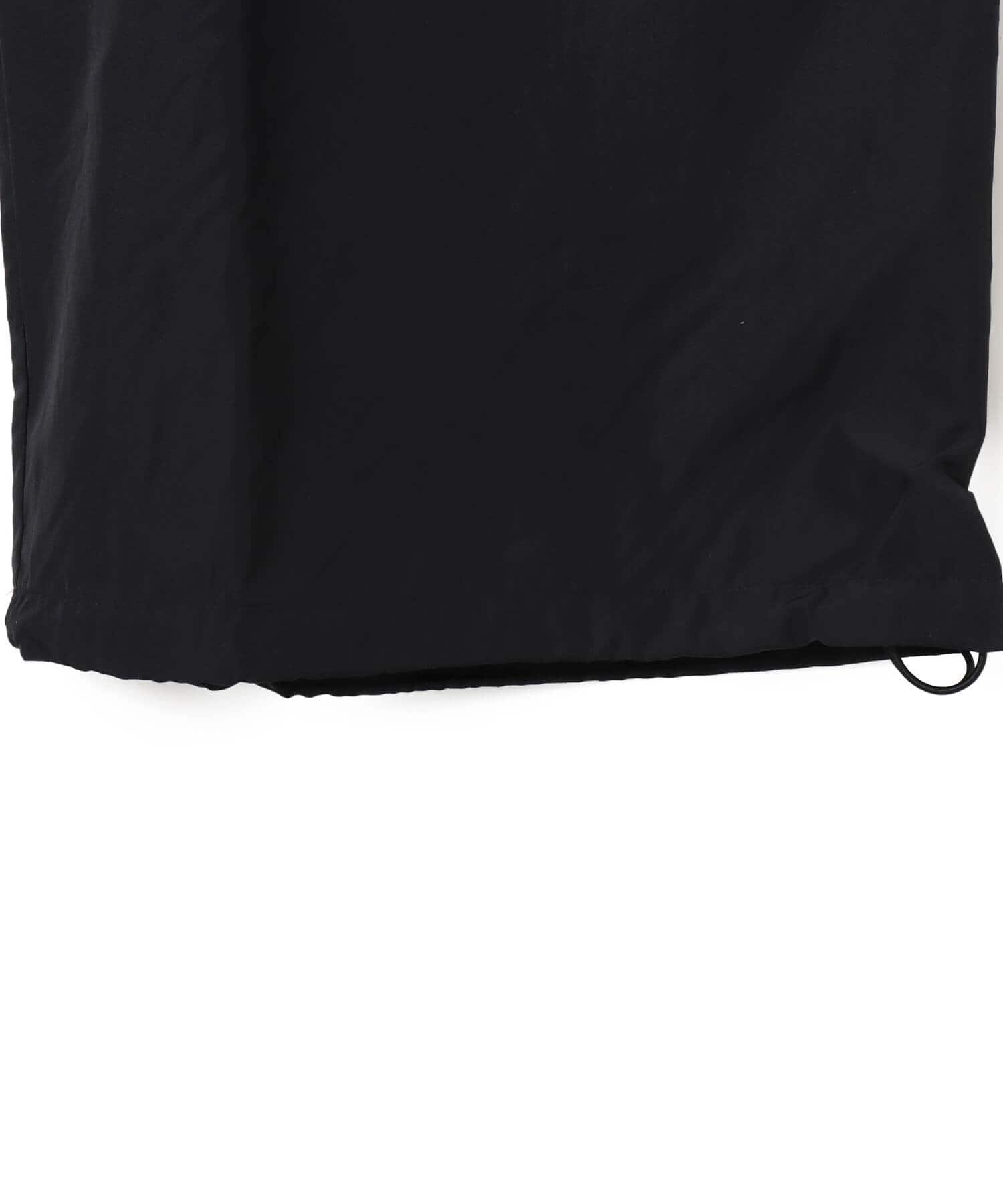 adidas TEAMGEIST ADICOLOR OVERSIZED WOVEN TRACK PANTS ブラック/シグナルグリーンの画像
