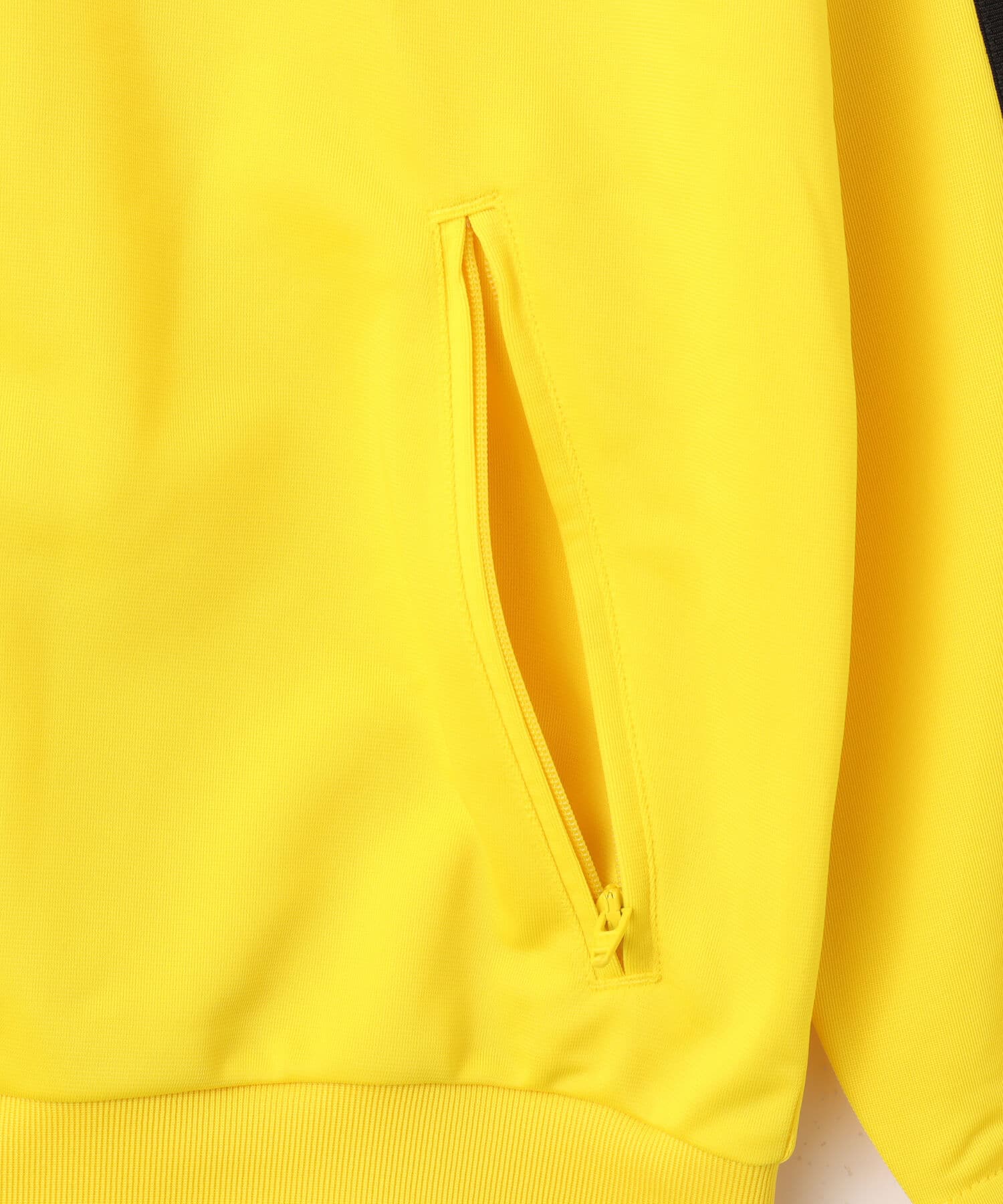adidas ADICOLOR CLASSIC FIREBIRD LOOSE TRACK TOP イエロー/ブラックの画像