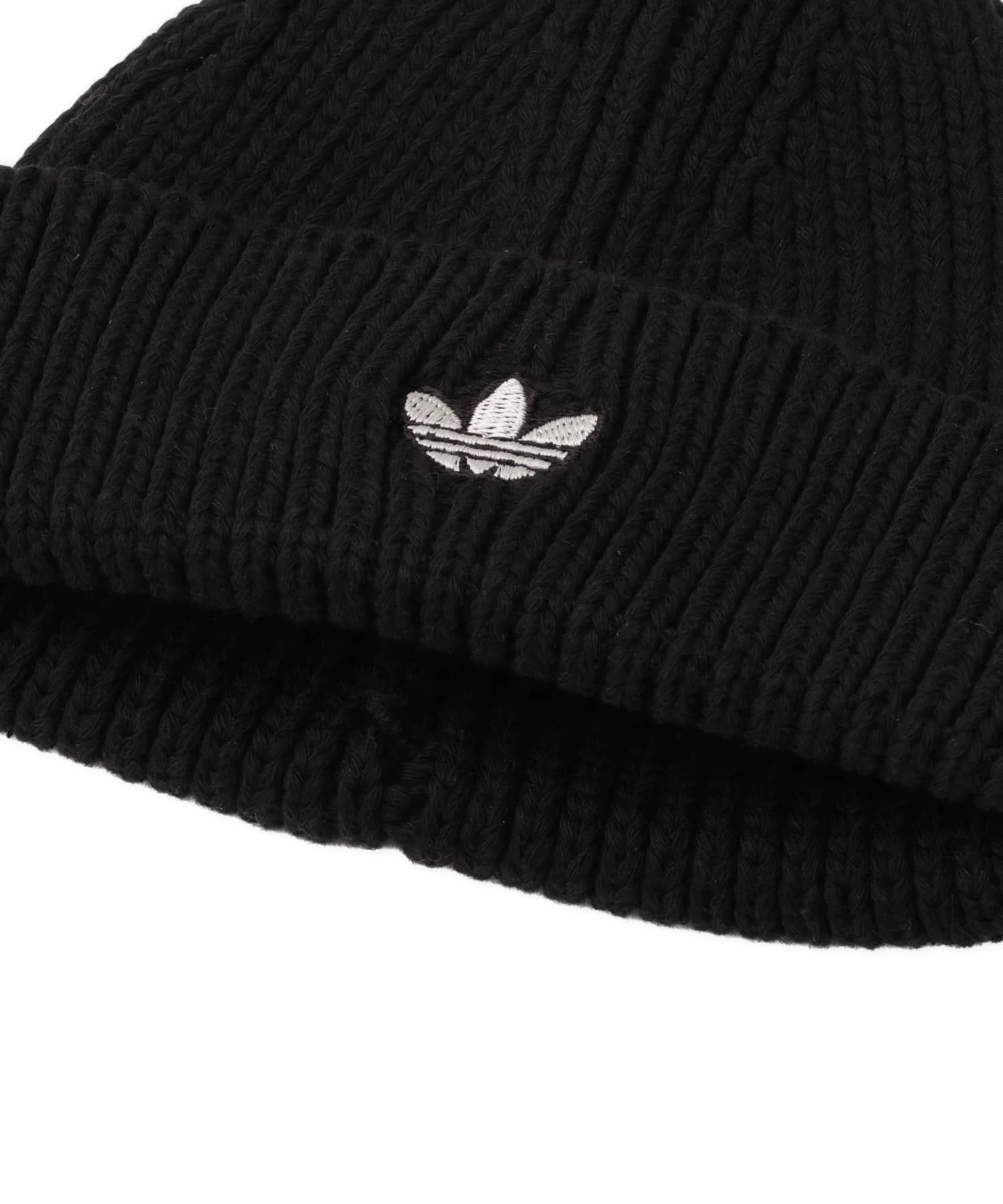 adidas FISHERMAN SHORT BEANIE ブラックの画像