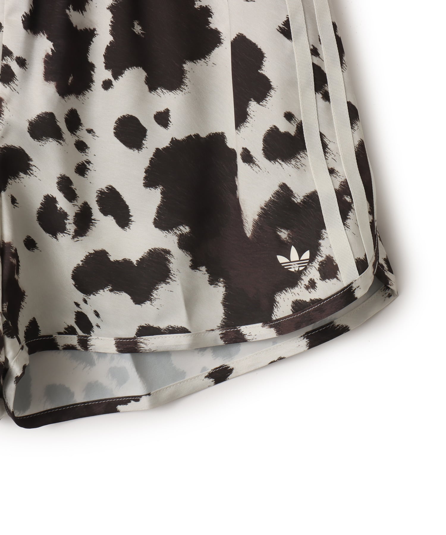 adidas SATIN SHORTS マルチカラー/オフホワイトの画像