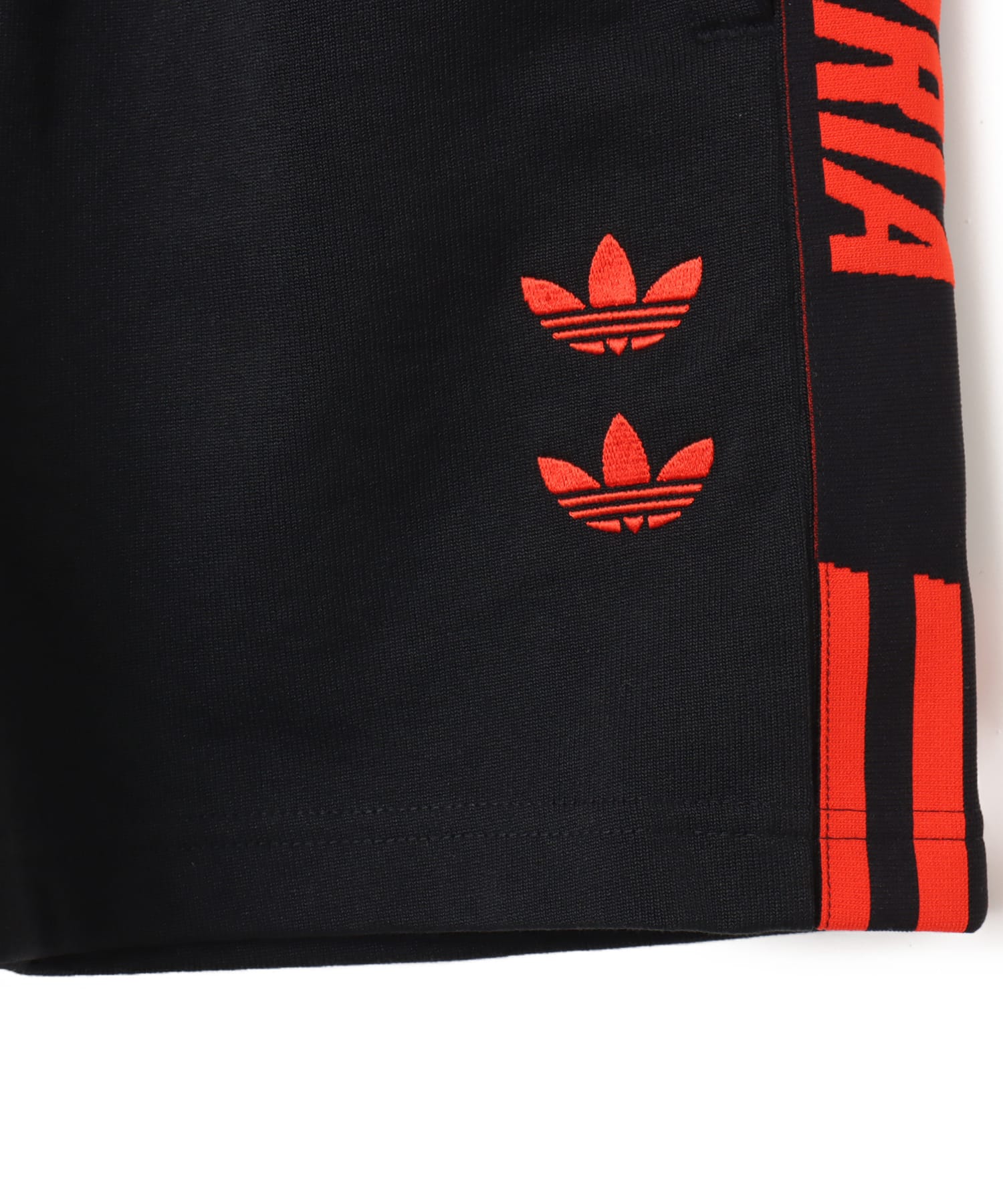 adidas WILLY CHAVARRIA GYM SHORT ブラックの画像