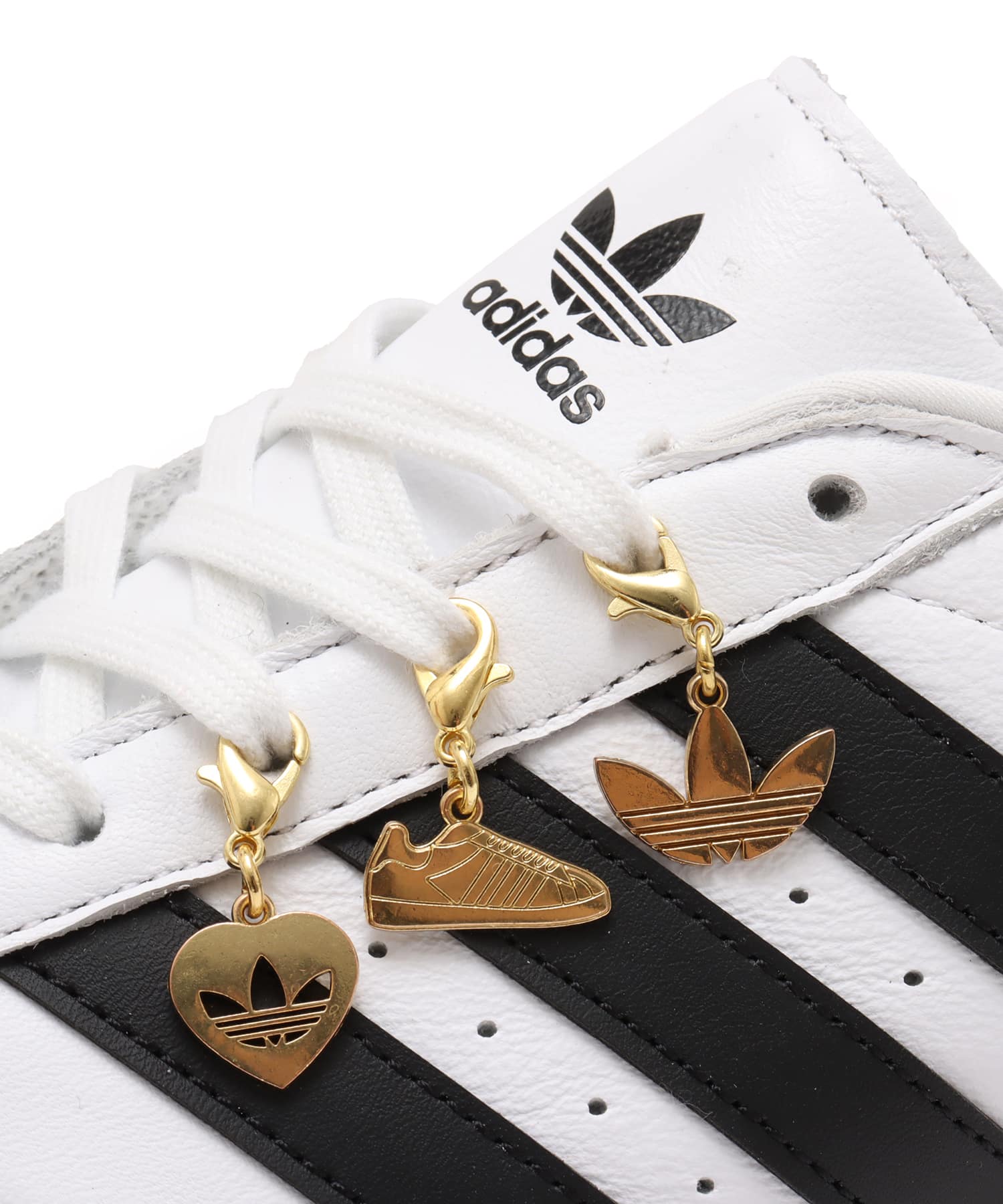 adidas JEWELACE ブラックの画像