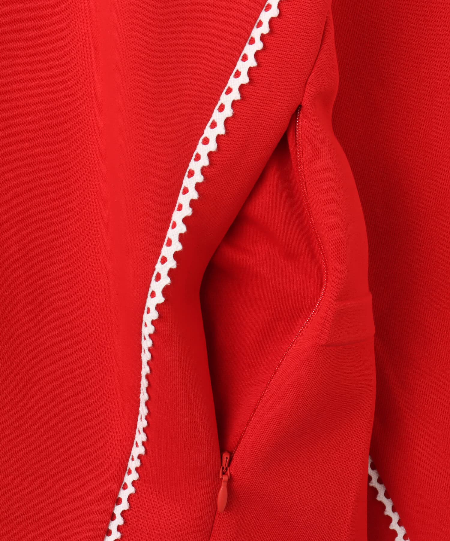 adidas X ARTE ANTWERP Z.N.E. FULL-ZIP TRACK TOP ベタースカーレット/ホワイトの画像