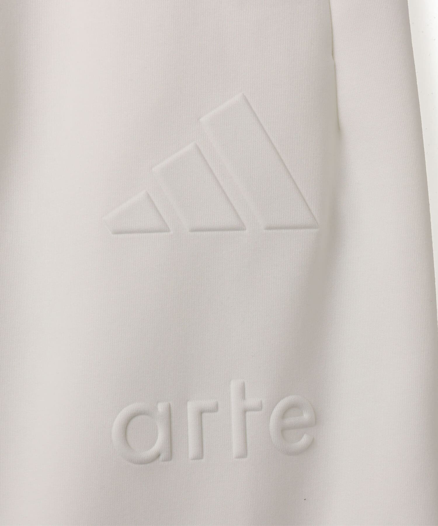 adidas X ARTE ANTWERP Z.N.E. TRACKPANT ホワイト/ベタースカーレットの画像