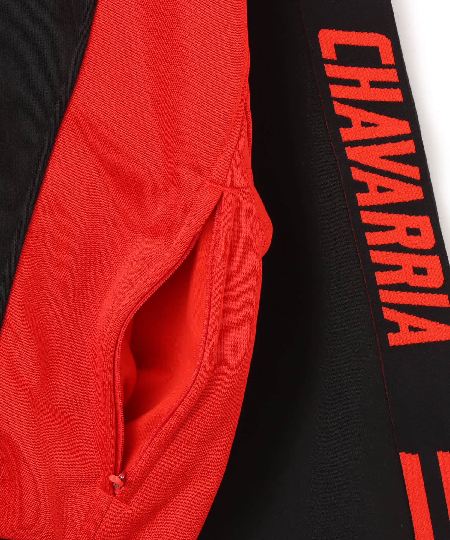 adidas CHAVARRIA WATSONVILLE MOCKNECK JUMPER ブラック/レッドの画像