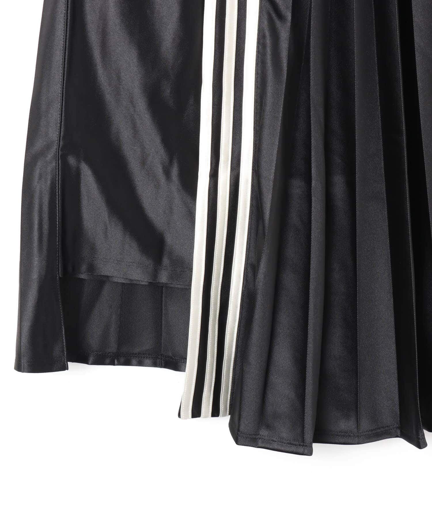 adidas CHAVARRIA PLEATED SKIRT ブラックの画像