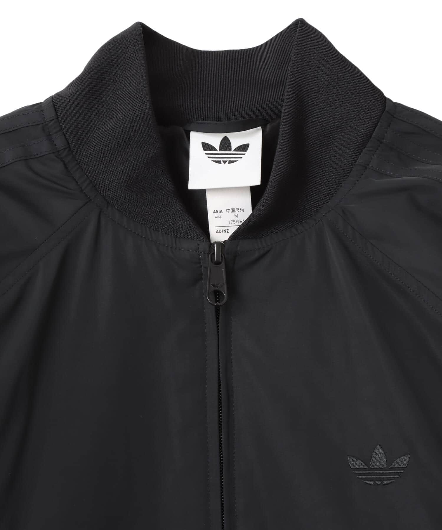 adidas STANDARD10 JKT ブラック/ブラックの画像