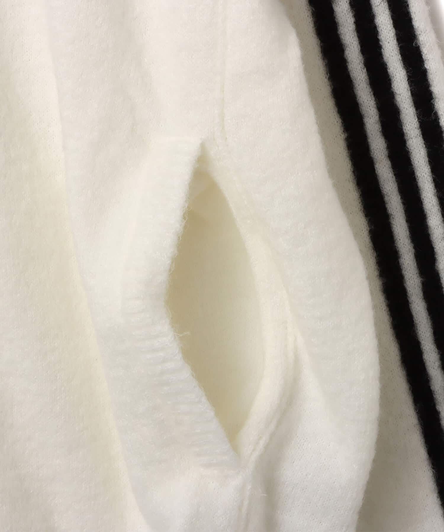 adidas KNIT A15 オフホワイトの画像