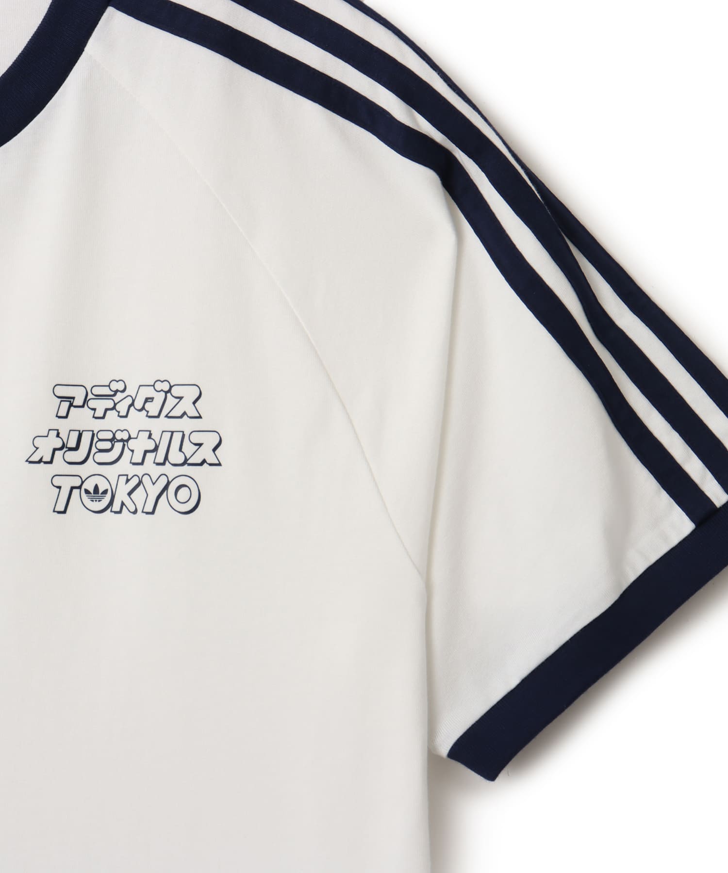 adidas TOKYO KATAKANA T-SHIRT ホワイトの画像