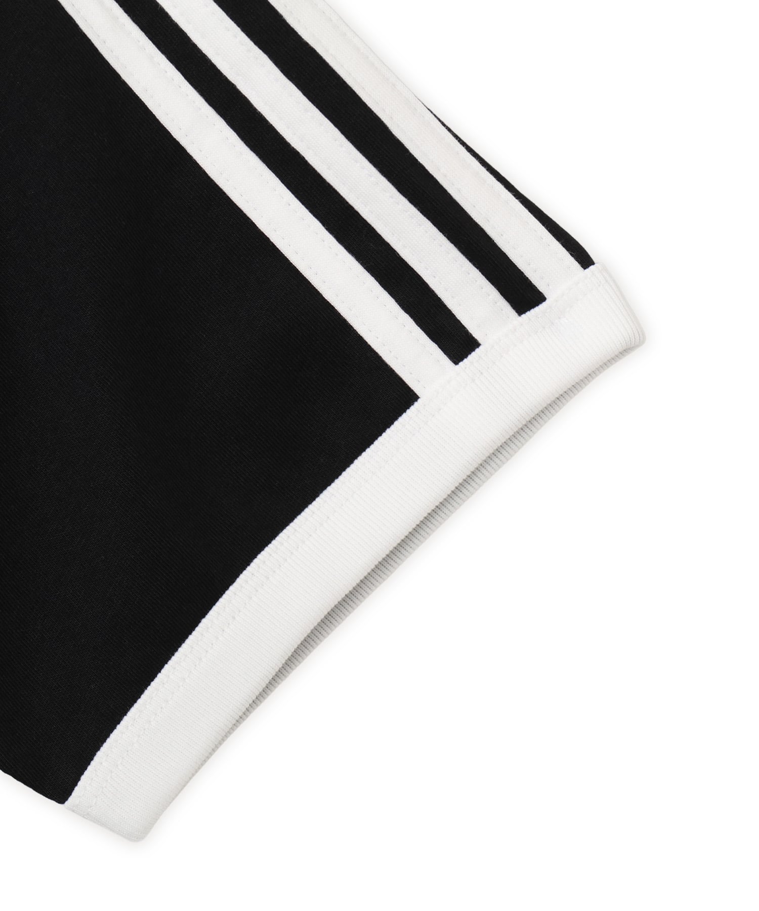 adidas 3-STRIPES TEE ブラックの画像