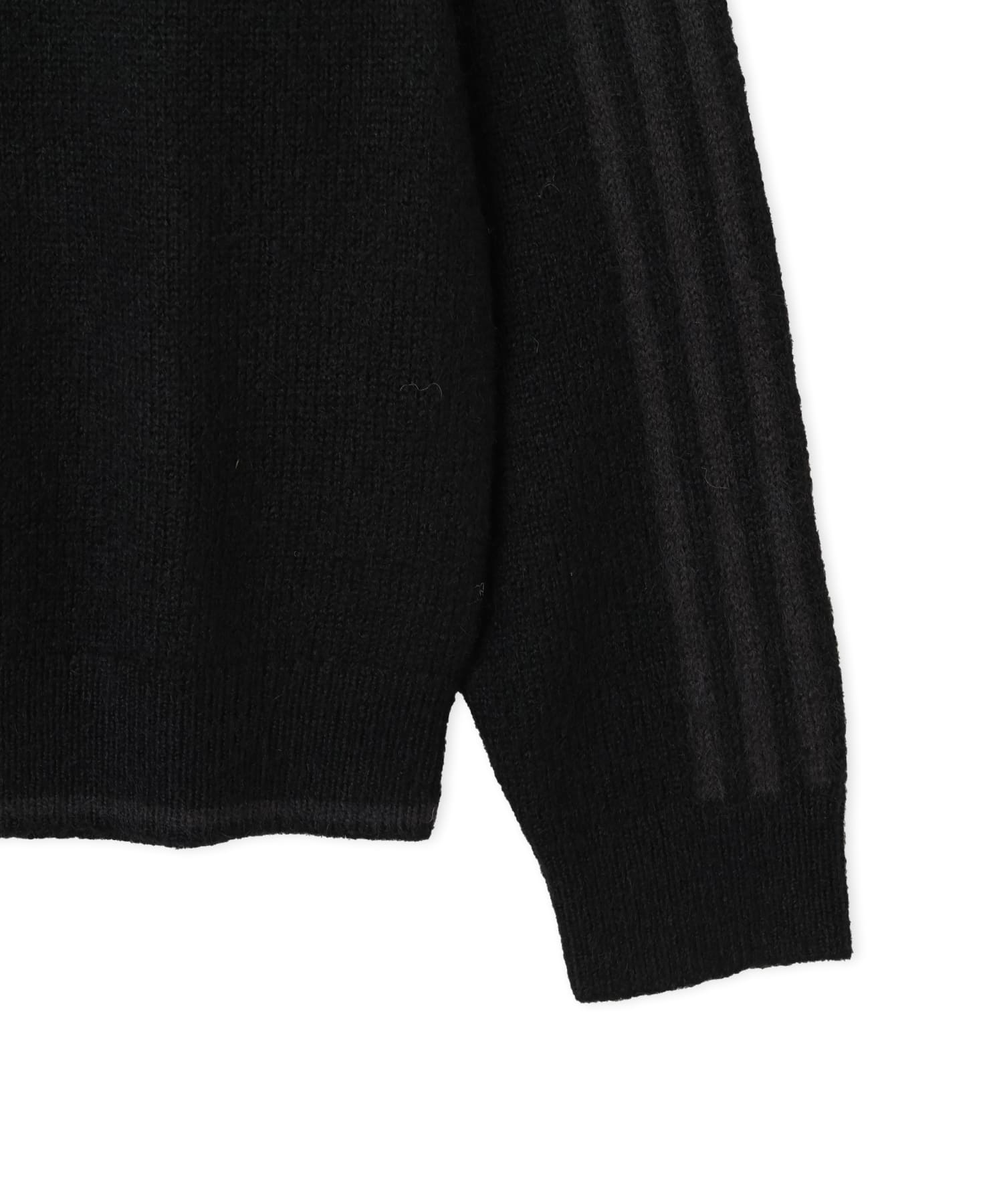 adidas 3 STRIPES FLUFFY KNIT CREW ブラックの画像