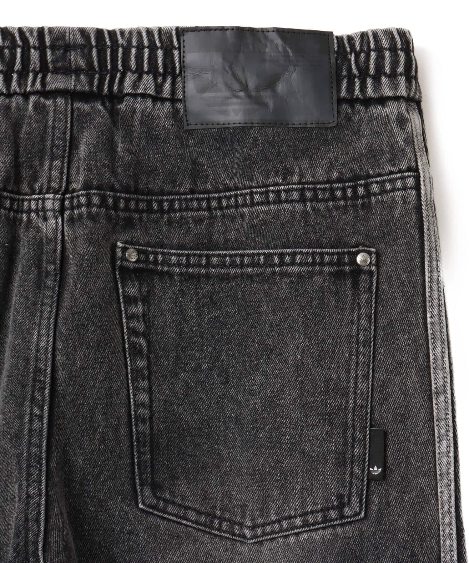 adidas ADILENIUM SEASON 4 TEAMGEIST DENIM JOGGER ブラックの画像