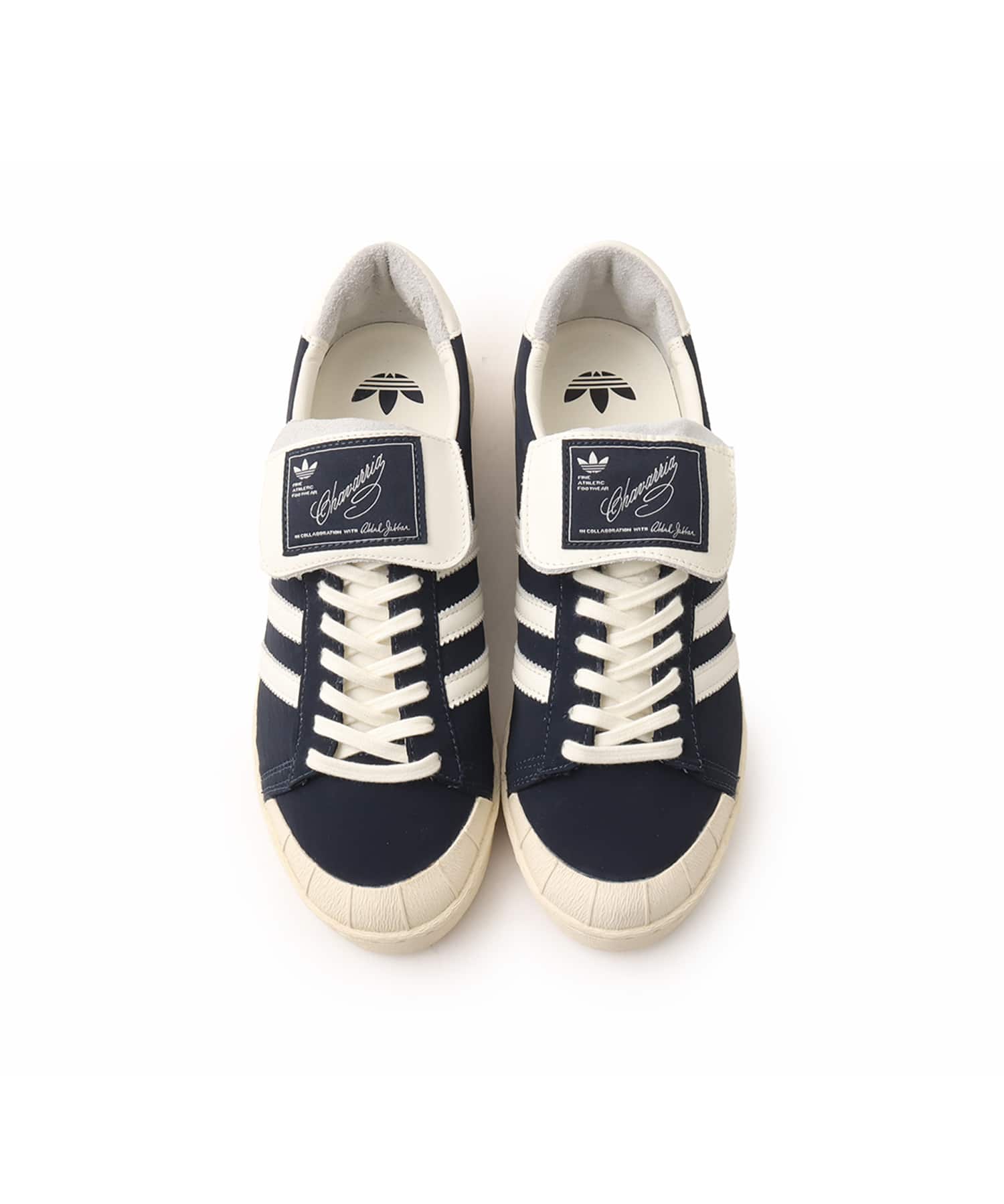 adidas CHAVARRIA JABBAR LOW LEGINK/OWHITE/CREWHTの画像