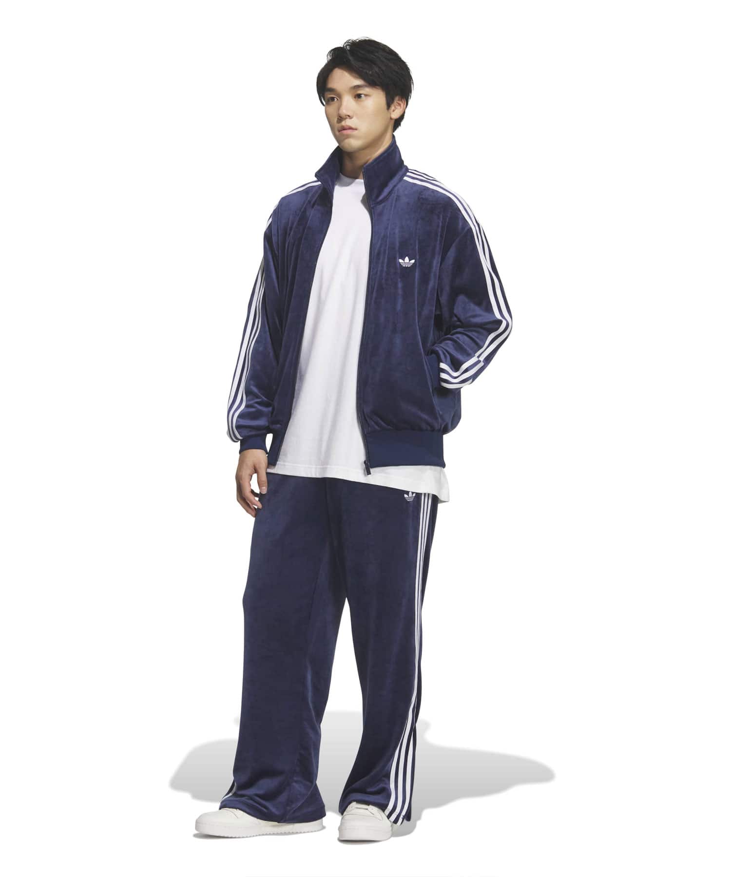 adidas FIREBIRD TRACK TOP VELOUR ナイトインディゴの画像