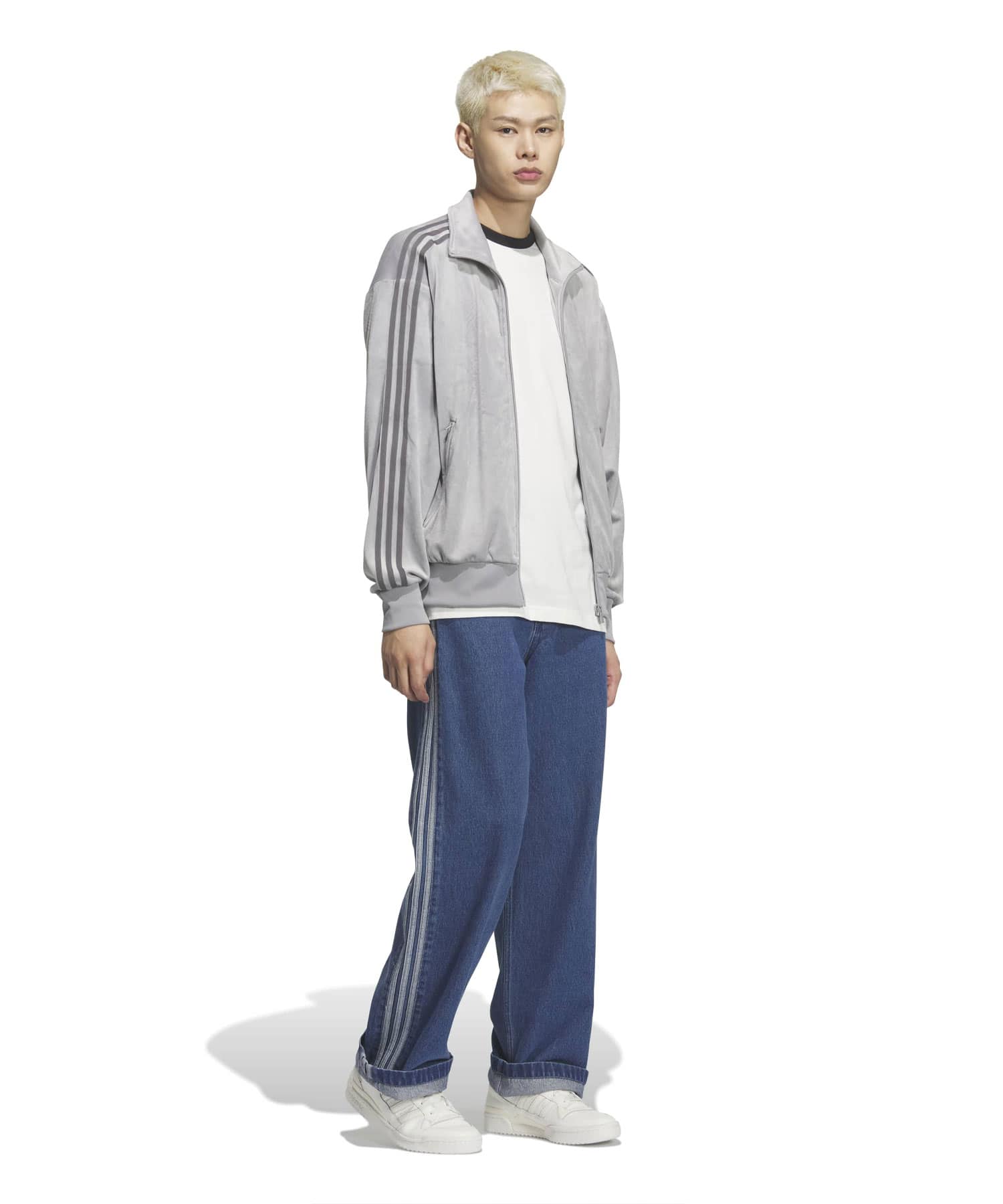 adidas FIREBIRD TRACK TOP VELOUR ライトオニキスの画像