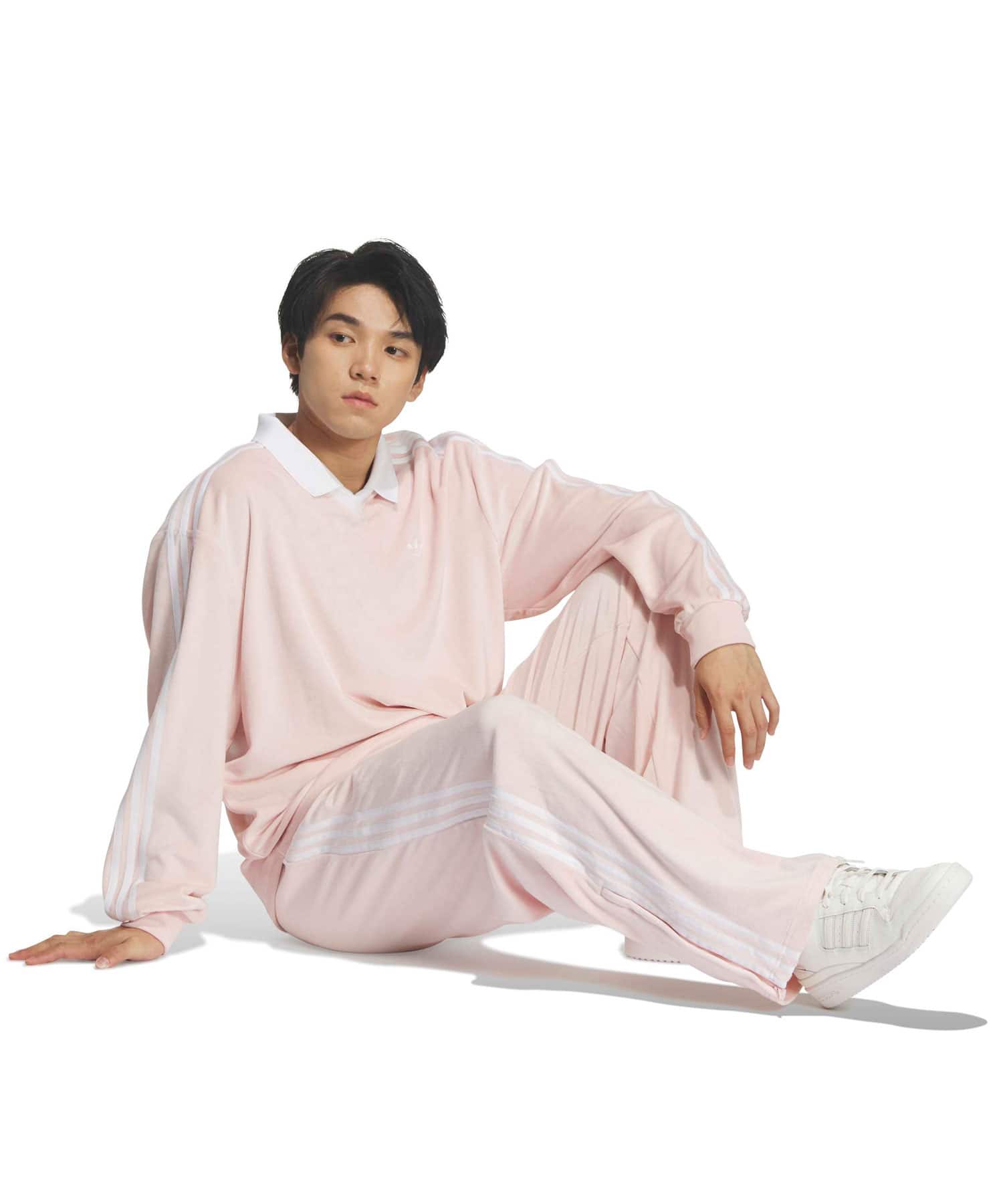 adidas FIREBIRD TRACK PANT VELOUR サンディーピンクの画像