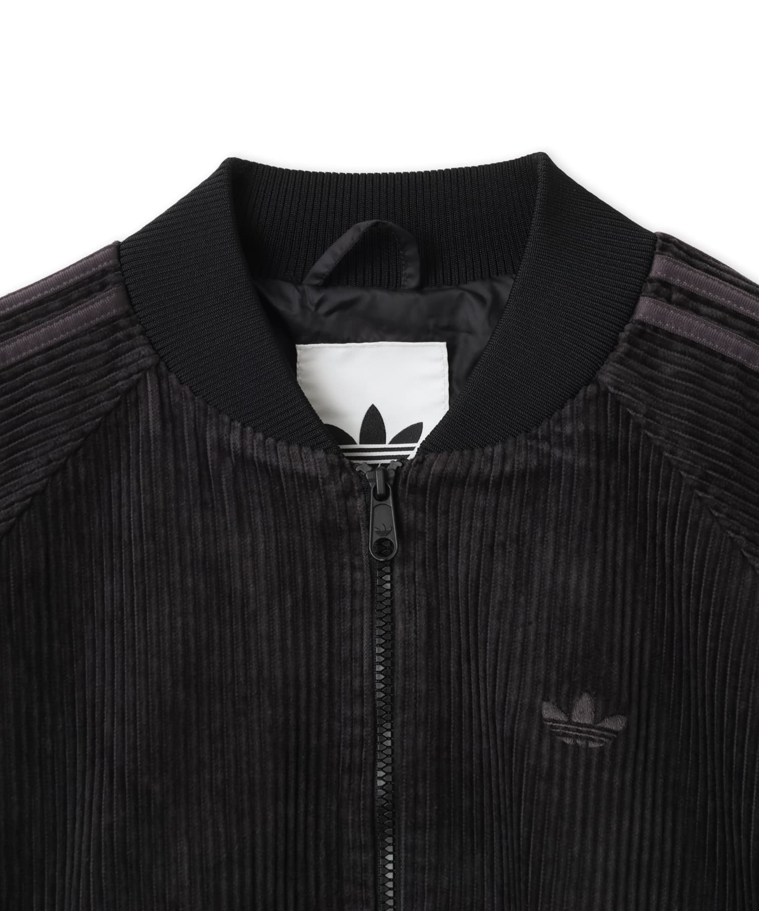 adidas CORDUROY SST OVERSIZED TRACK TOP ブラック/ユーティリティブラックの画像
