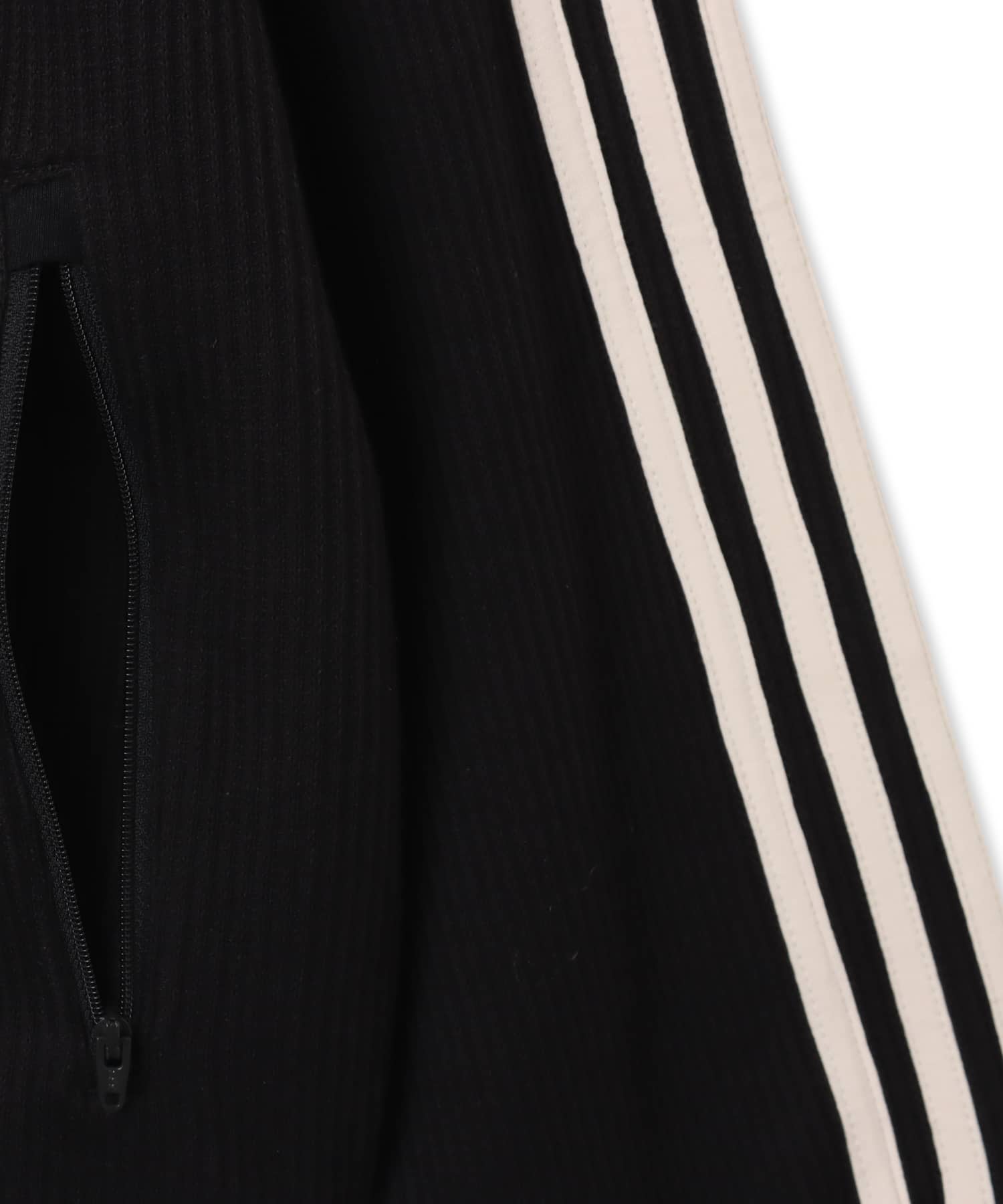 adidas WAFFLE CLASSIC TRACK TOP ブラックの画像