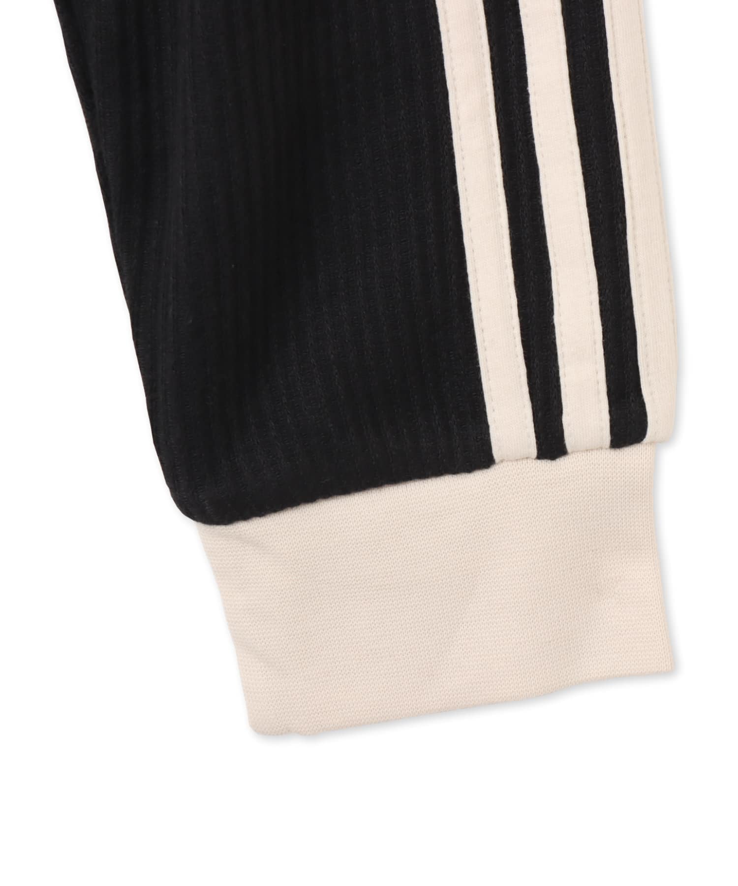 adidas WAFFLE LONG SLEEVE POLO ブラックの画像