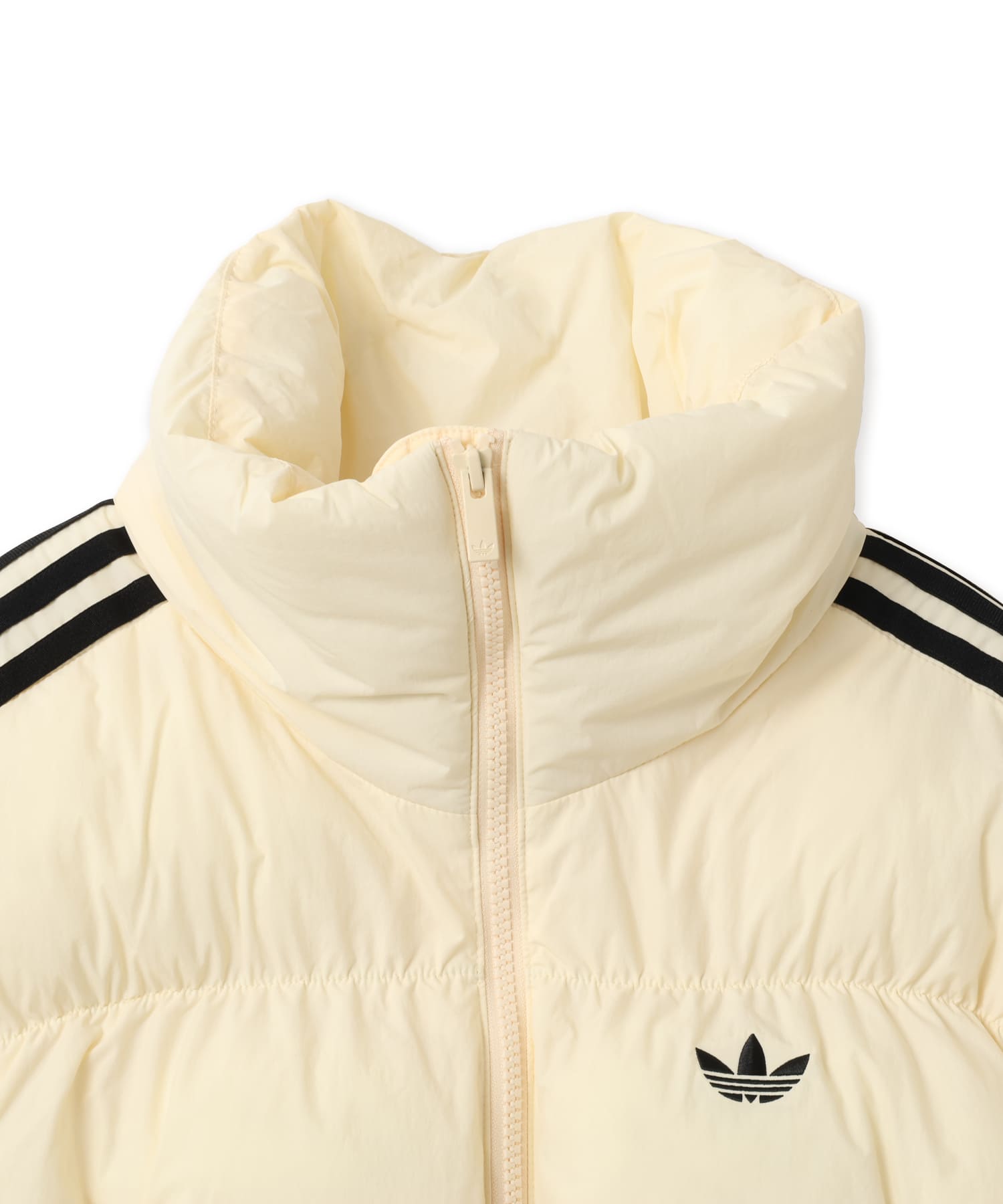 adidas ADICOLOR SHORT PUFFER JACKET ウォームバニラの画像