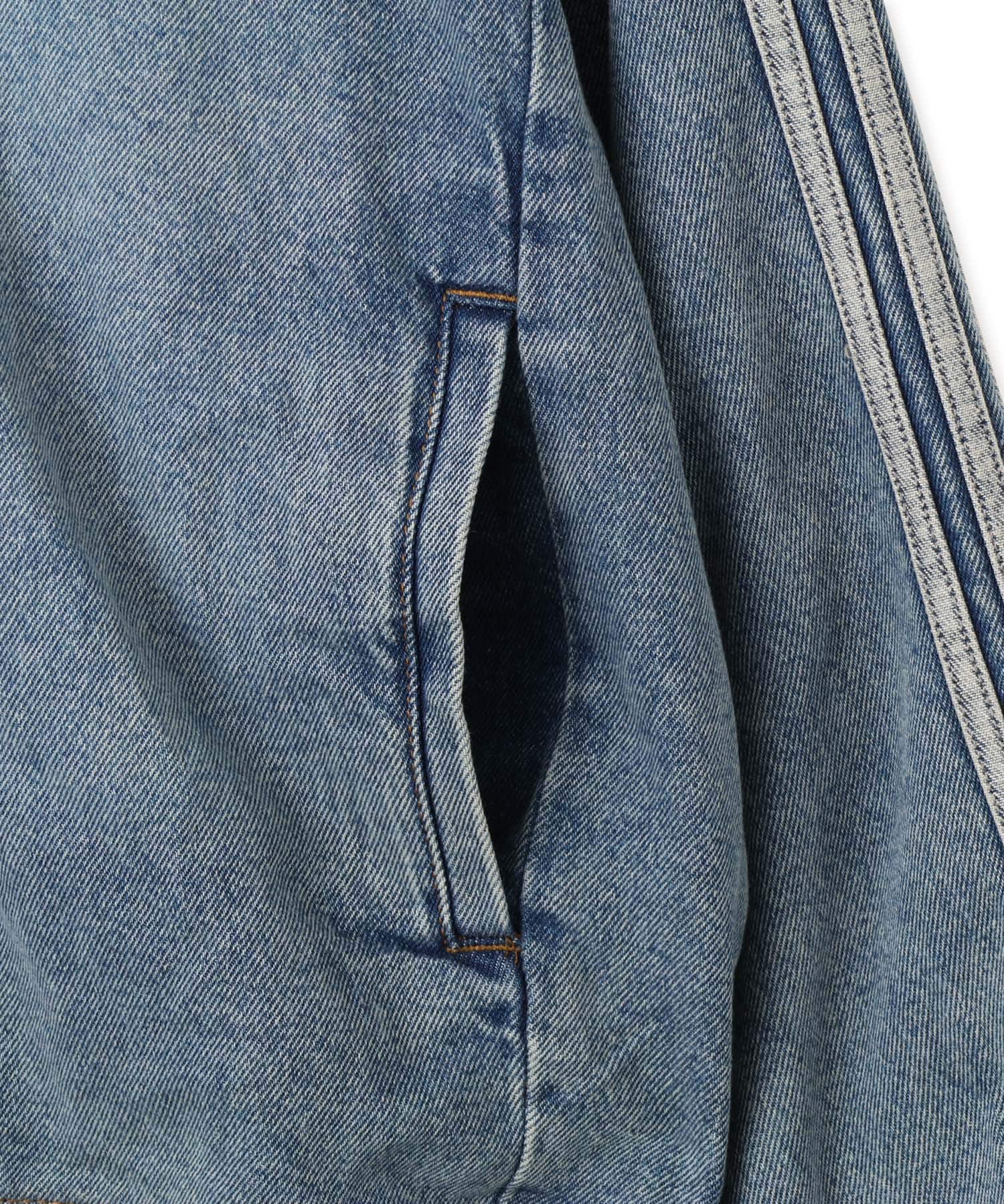 adidas SST ADICOLOR DENIM TRACKTOP LIGHT WASH ウォーンブルーデニムの画像