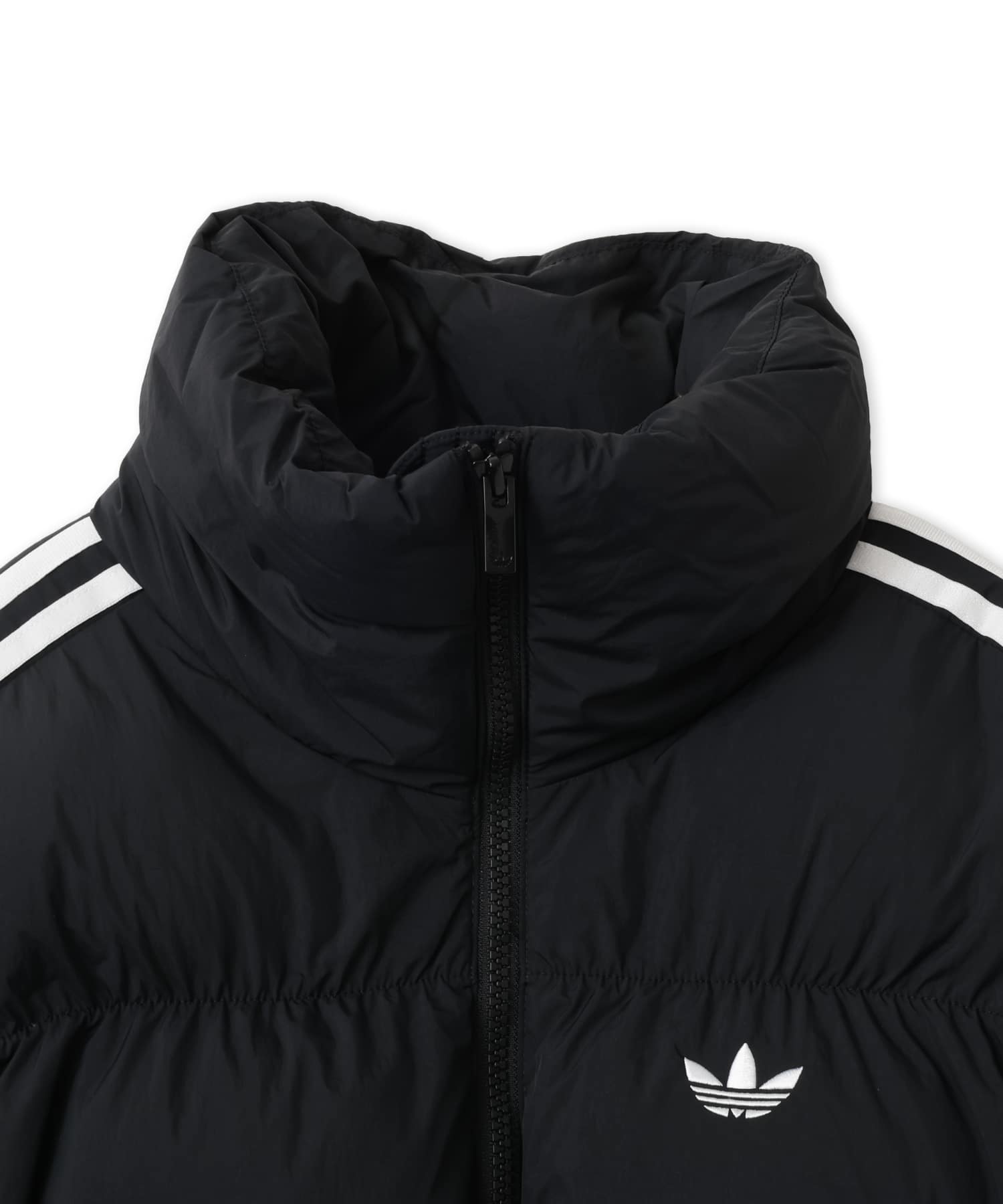 adidas ADICOLOR SHORT PUFFER JACKET ブラックの画像