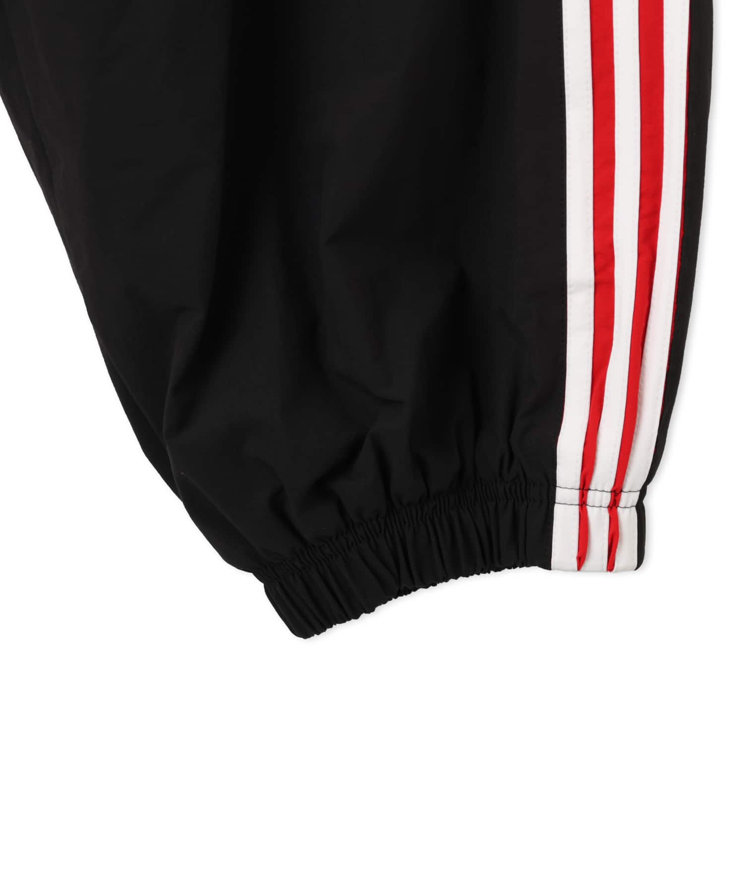 adidas CHAVARRIA CDM WOVEN TRACK PANT ブラックの画像