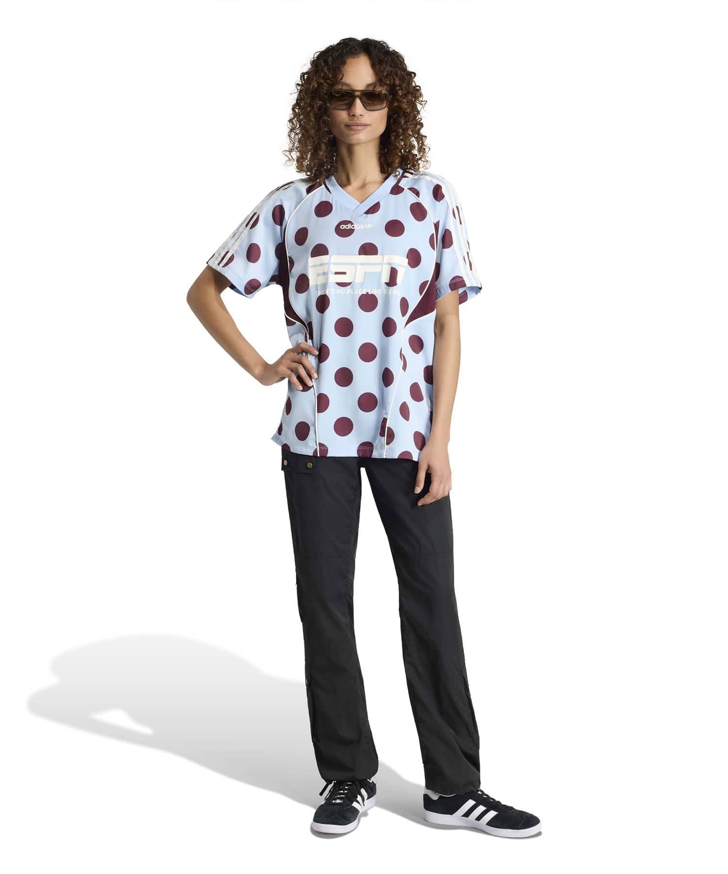 adidas CARGO PANTS ブラックの画像