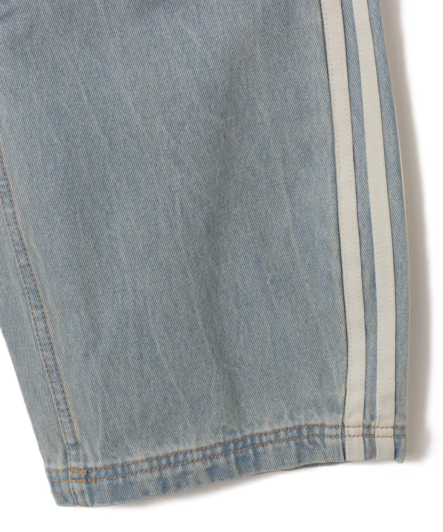 adidas VINTAGE DAD JEANS ライトデニムの画像