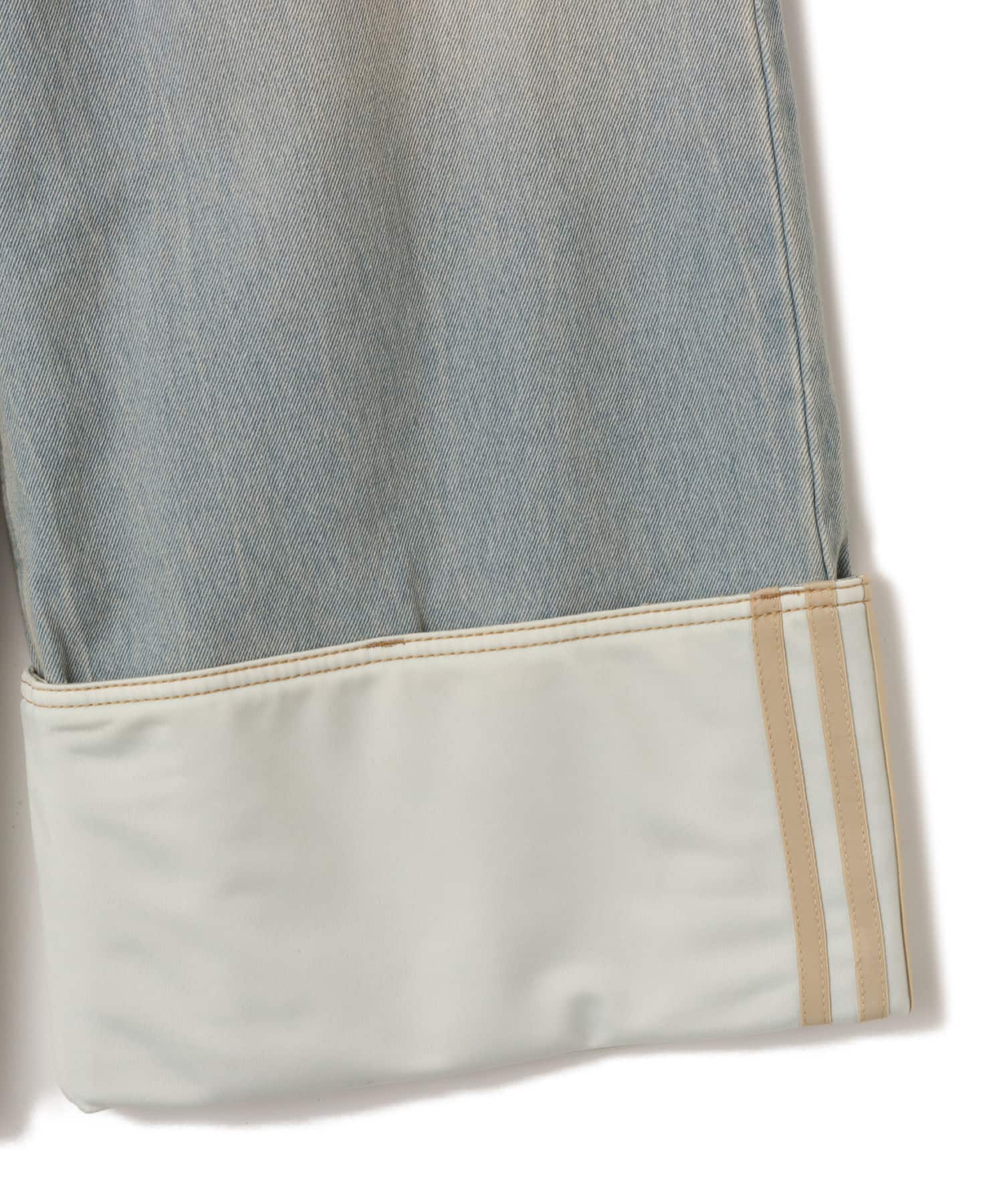 adidas VINTAGE WIDE LEG JEANS ライトデニム/オフホワイトの画像