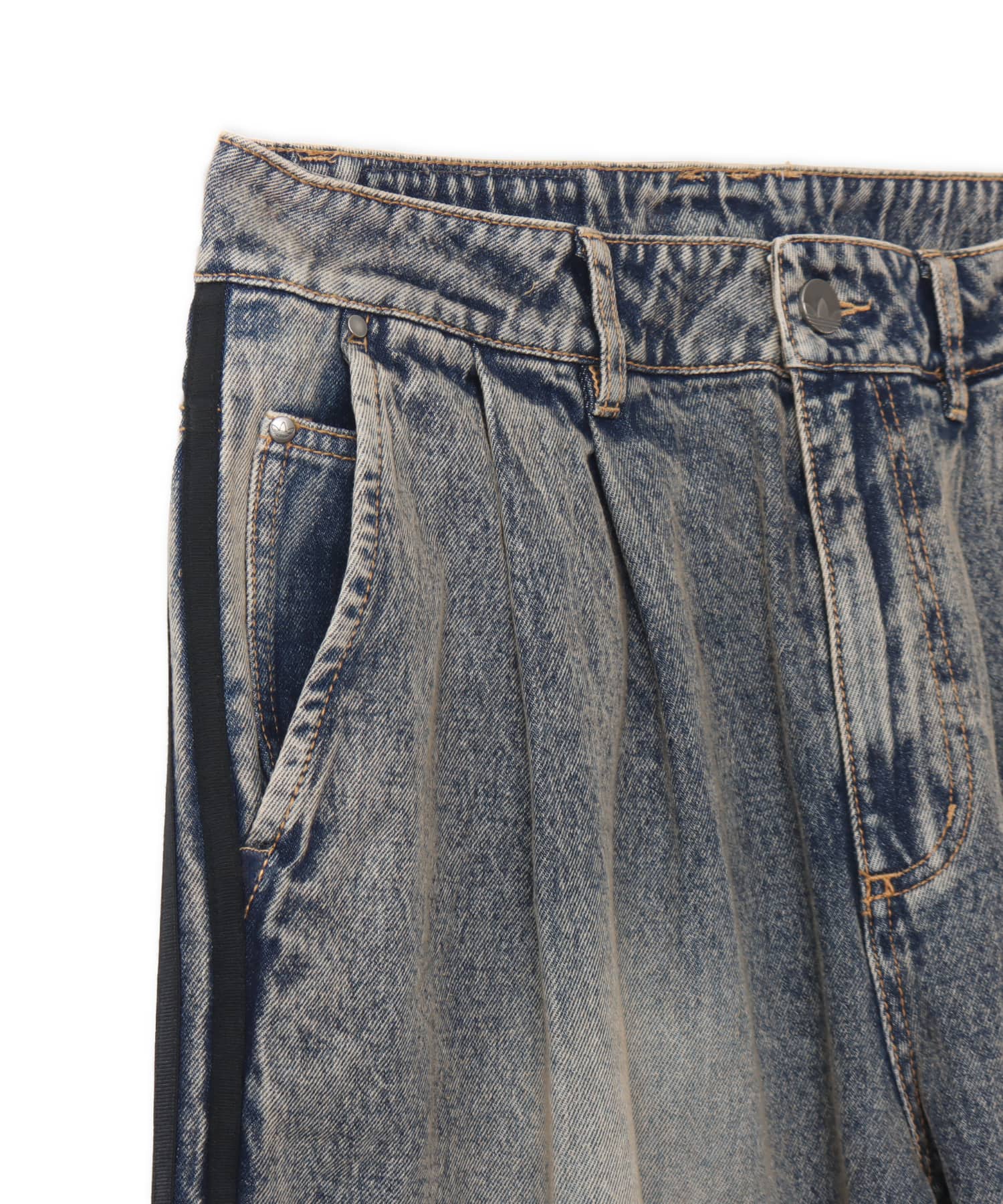 adidas ADILENIUM 5.0  DENIM JEANS カーキブラウンの画像