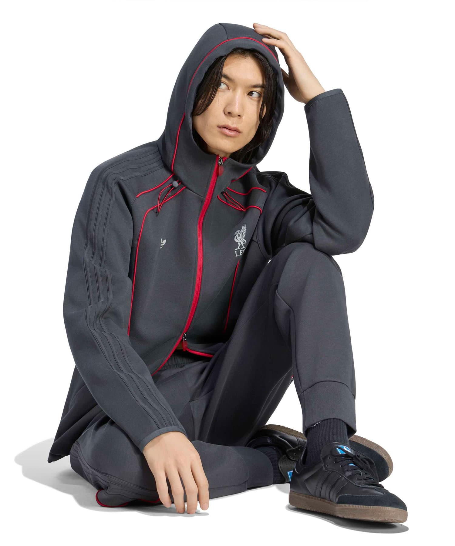 adidas LIVERPOOL FC SPACER TEAMGEIST 26 TRACKPANT カーボンの画像