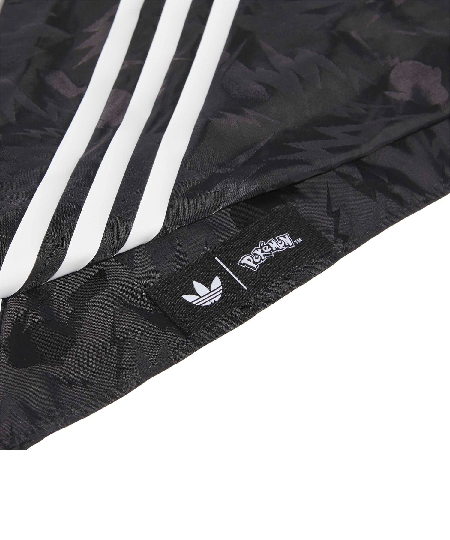 adidas POKEMON PLEATHER CAP ブラックの画像