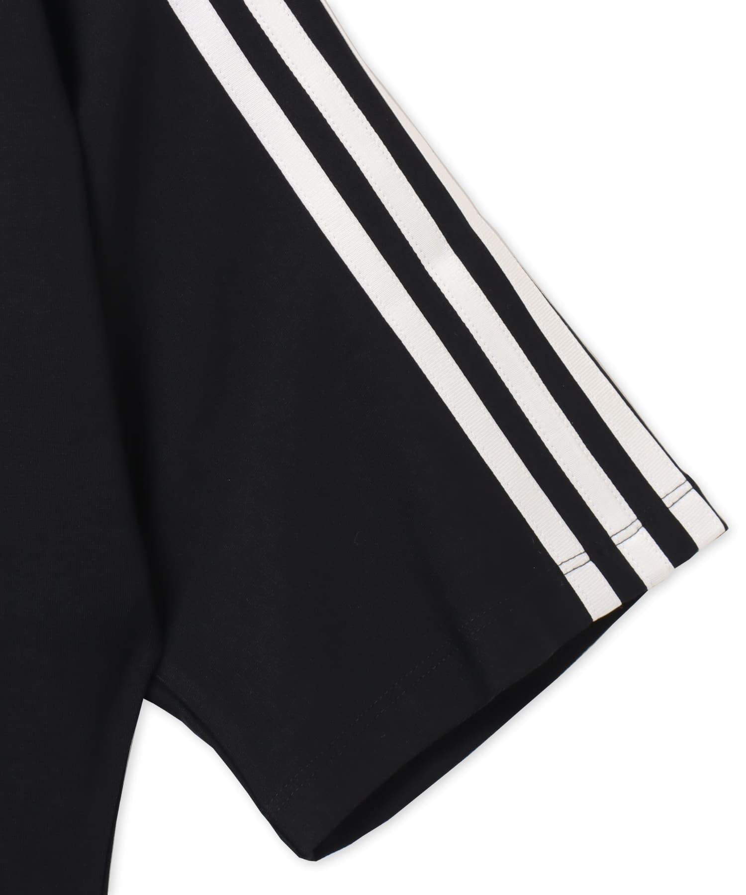 adidas ADILENIUM 5.0  SLIM SS TEE ブラックの画像