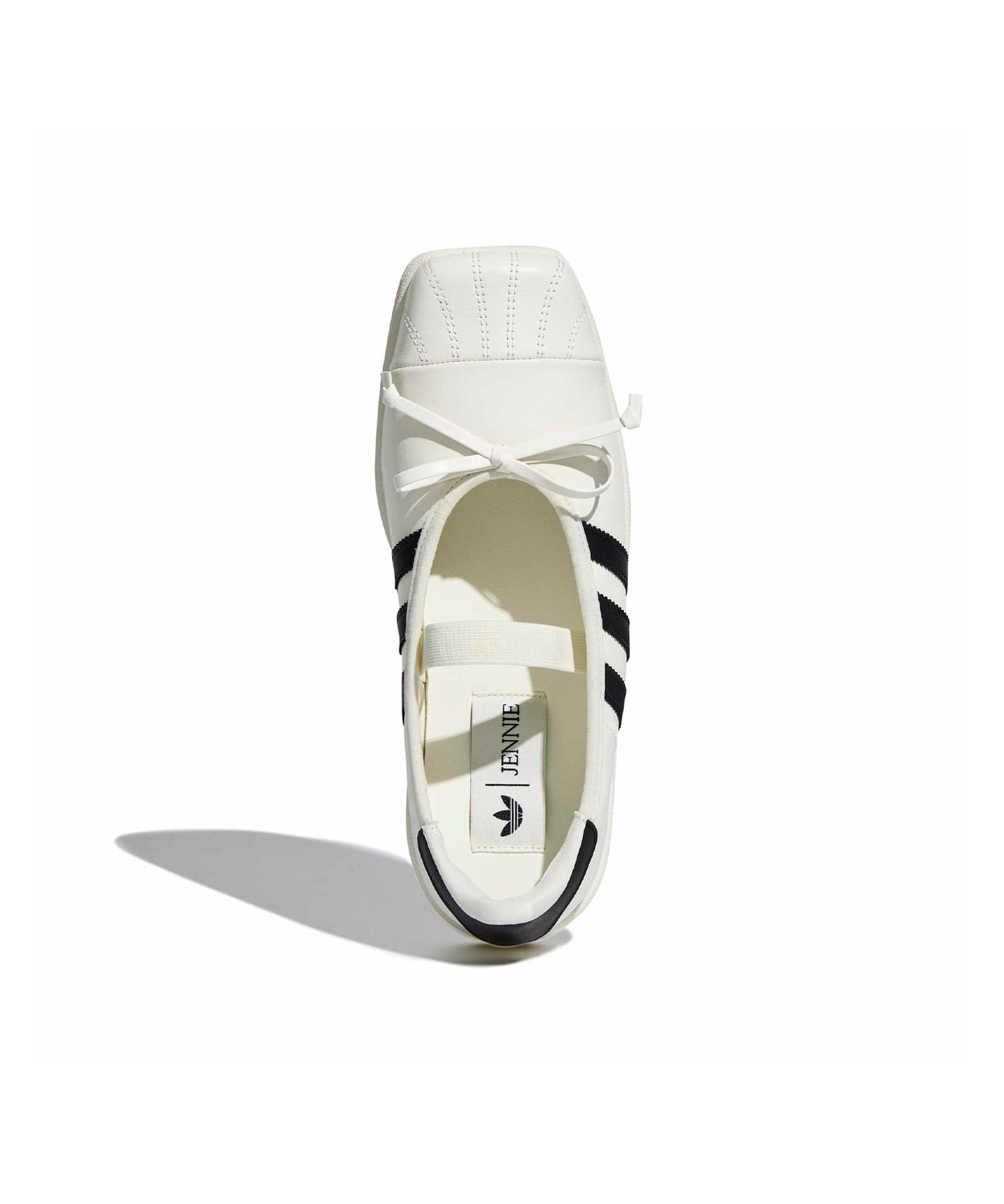 adidas JENNIE SUPERSTAR SQ BALLET OWHITE/CBLACK/CWHITEの画像