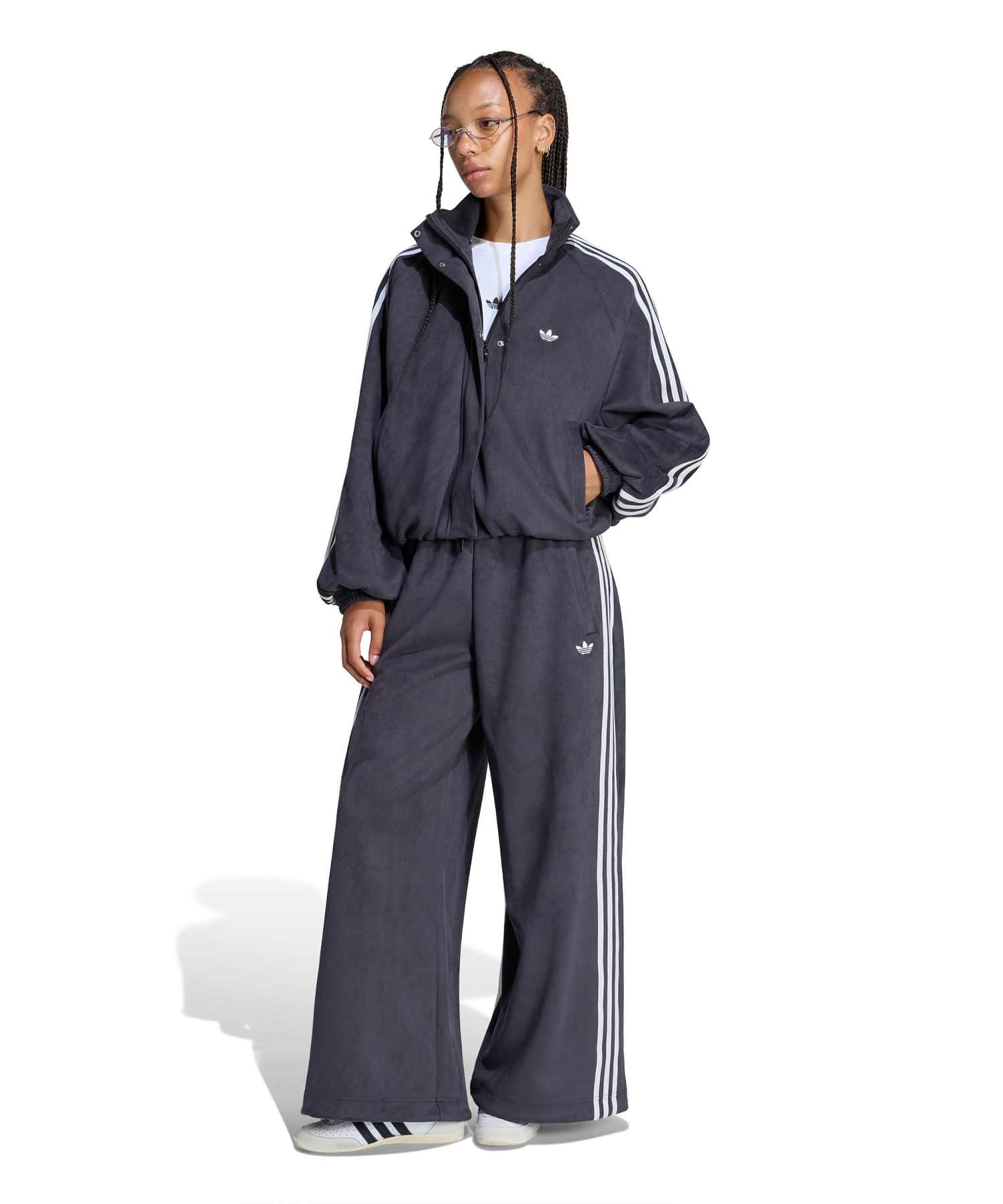 adidas ADILENIUM FAUX SUEDE TRACK TOP ブラックの画像