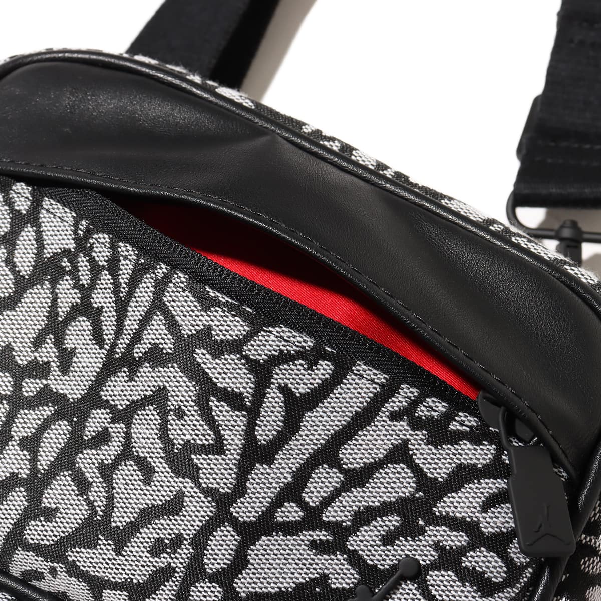 JORDAN ICON CAMERA BAG BLACKの画像