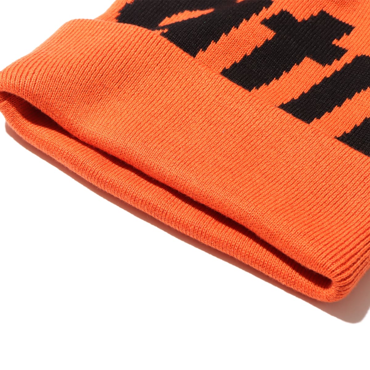 atmos Beanie ORANGEの画像