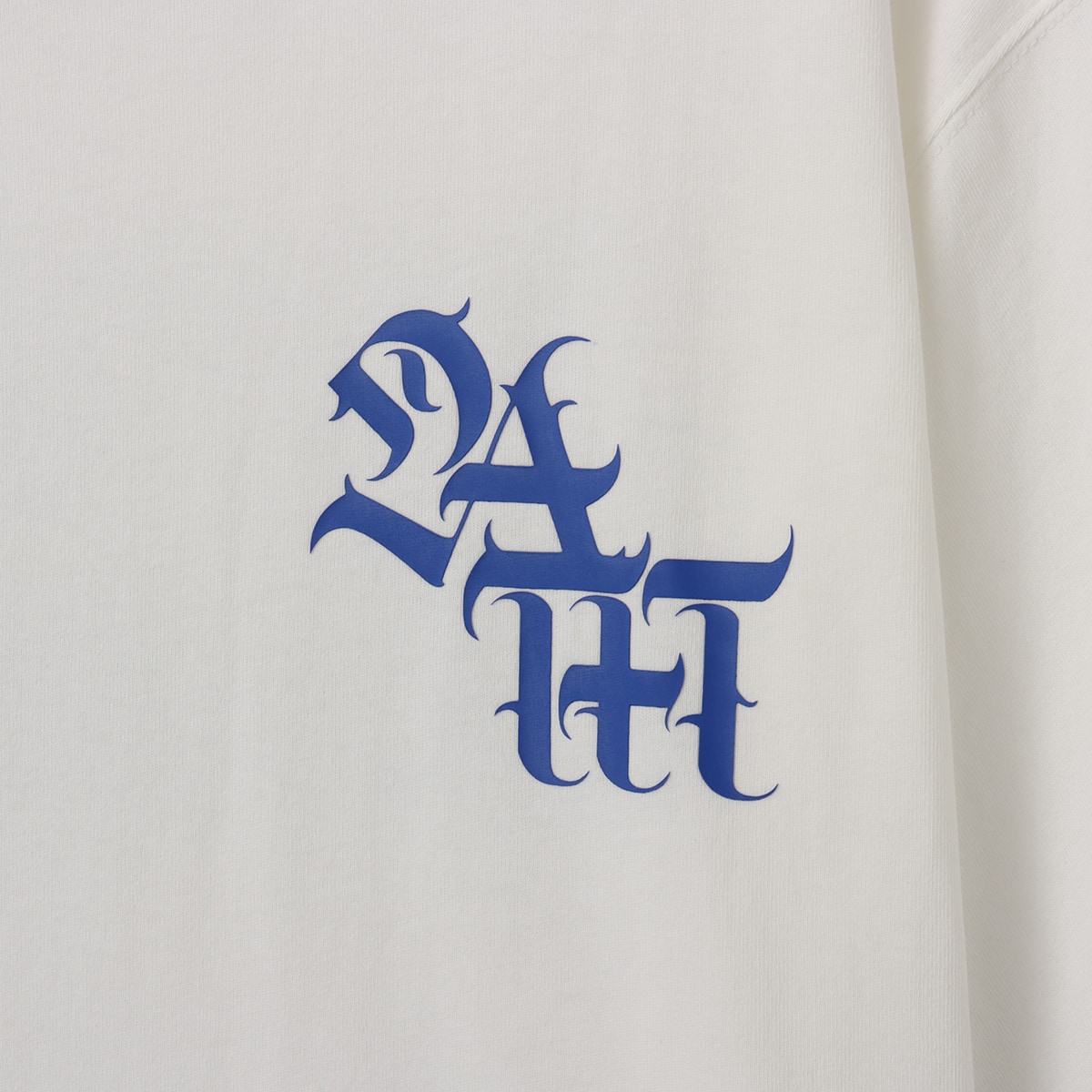 atmos New Old English T-Shirt WHITE の画像