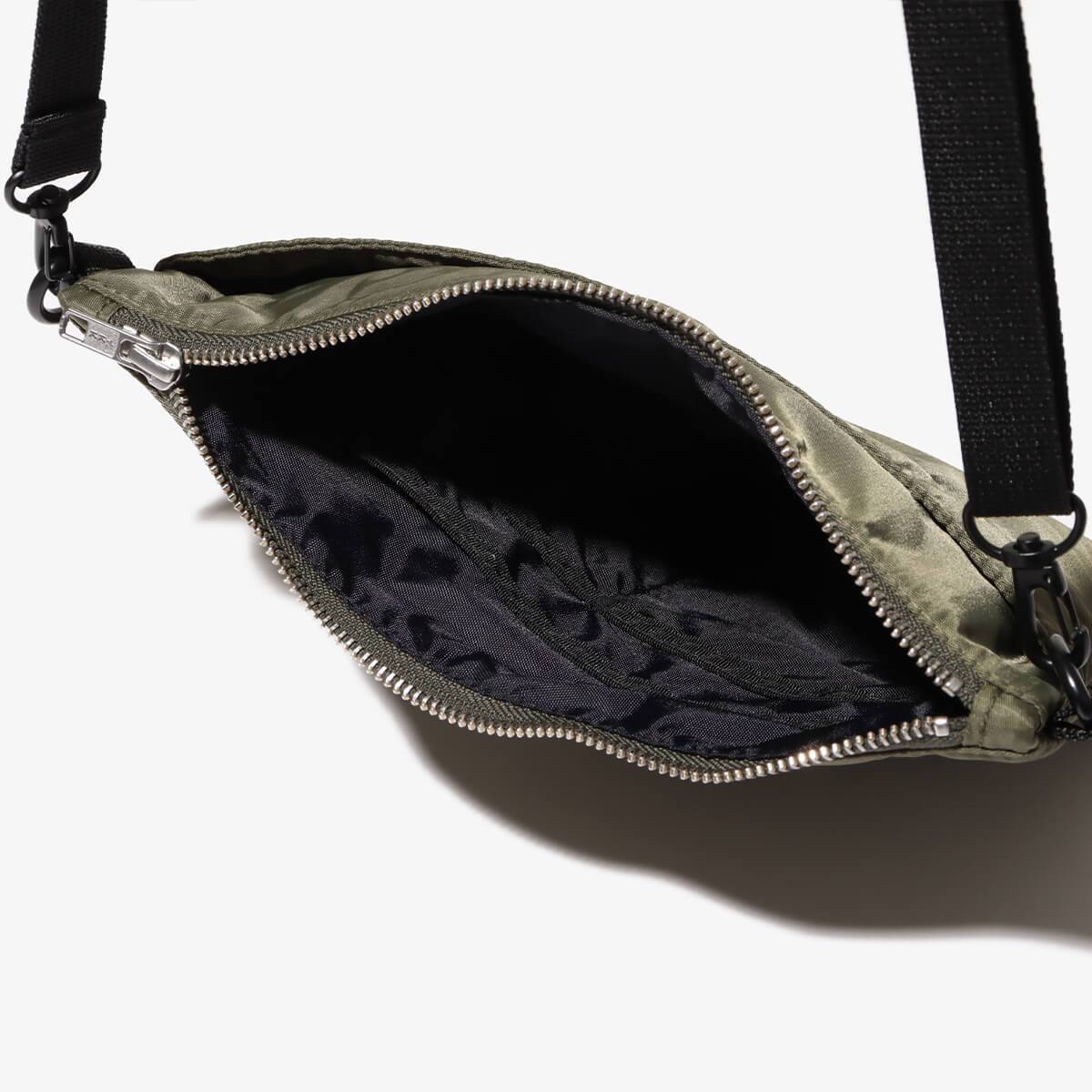 atmos Nylon Twill shoulder bag KHAKIの画像