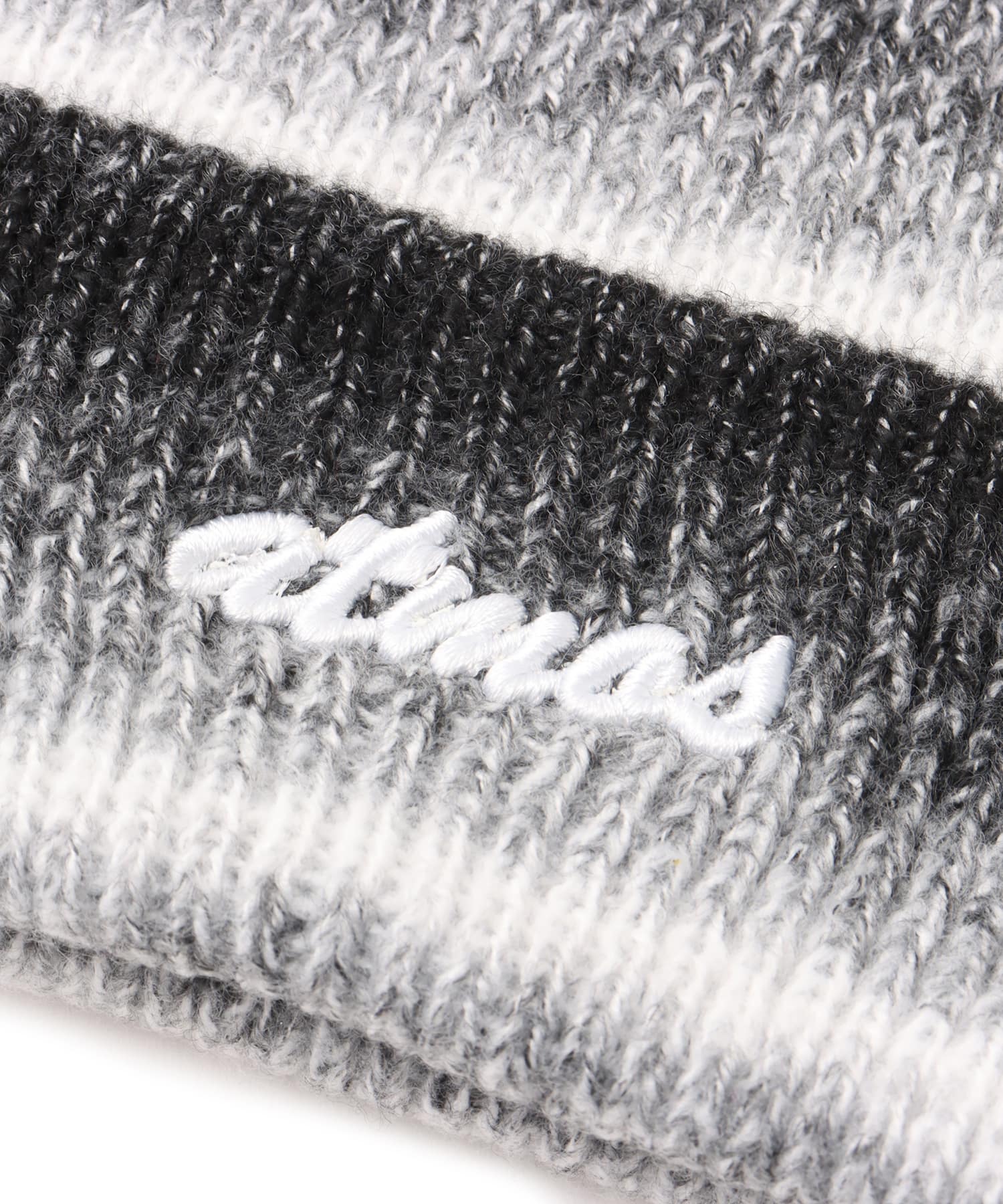 atmos Gradation Beanie BLACKの画像
