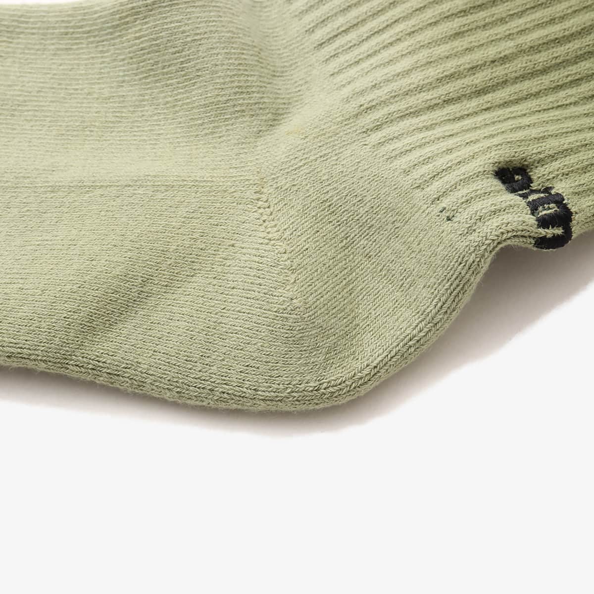 atmos GRADATION COLOR SOCKS KHAKIの画像