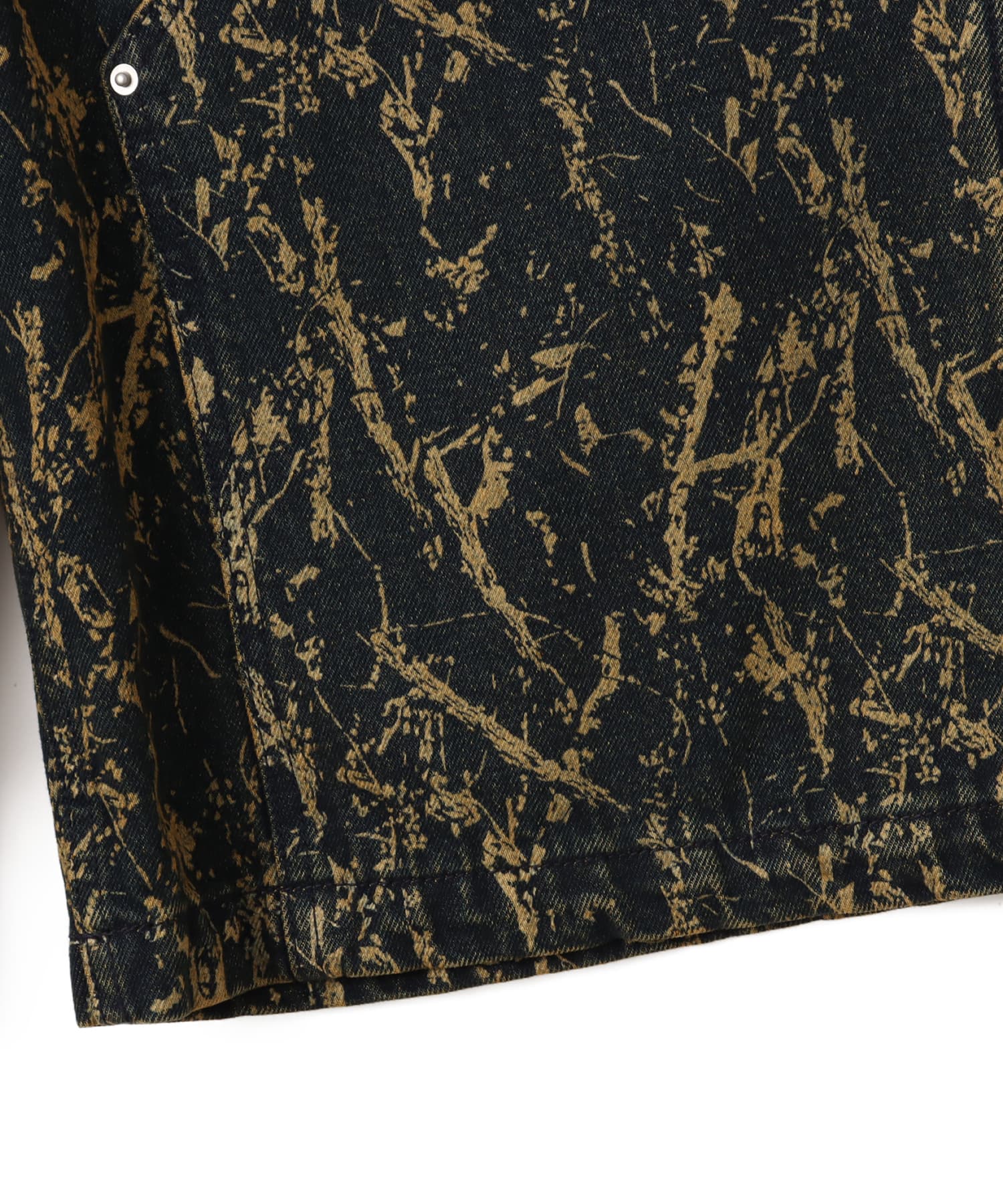 atmos Tree Camouflage Print Denim Short Pants BROWNの画像