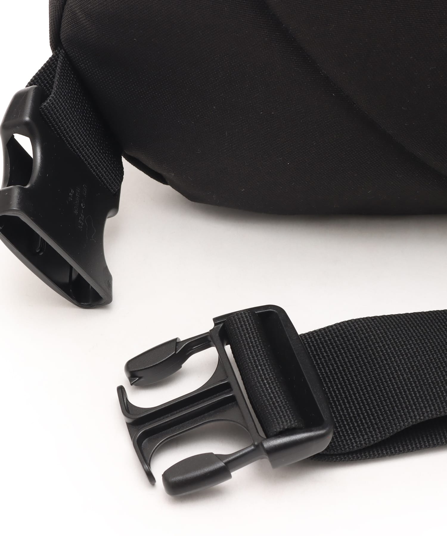 atmos One Sholder Bag BLACKの画像