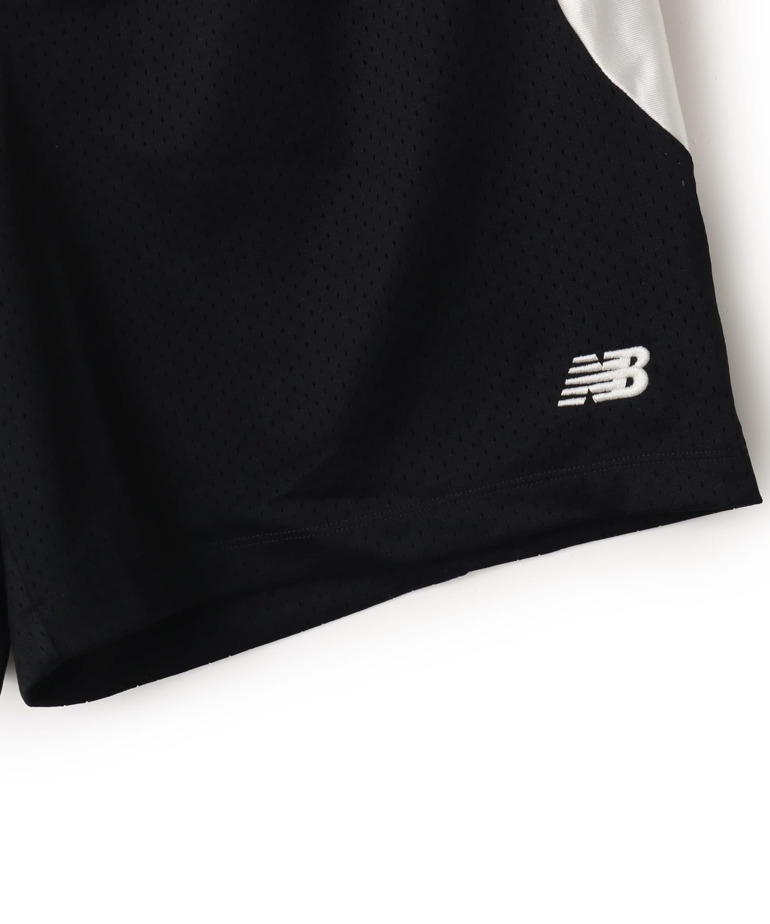 New Balance Basketball 7-Inch Mesh Shorts ブラックの画像