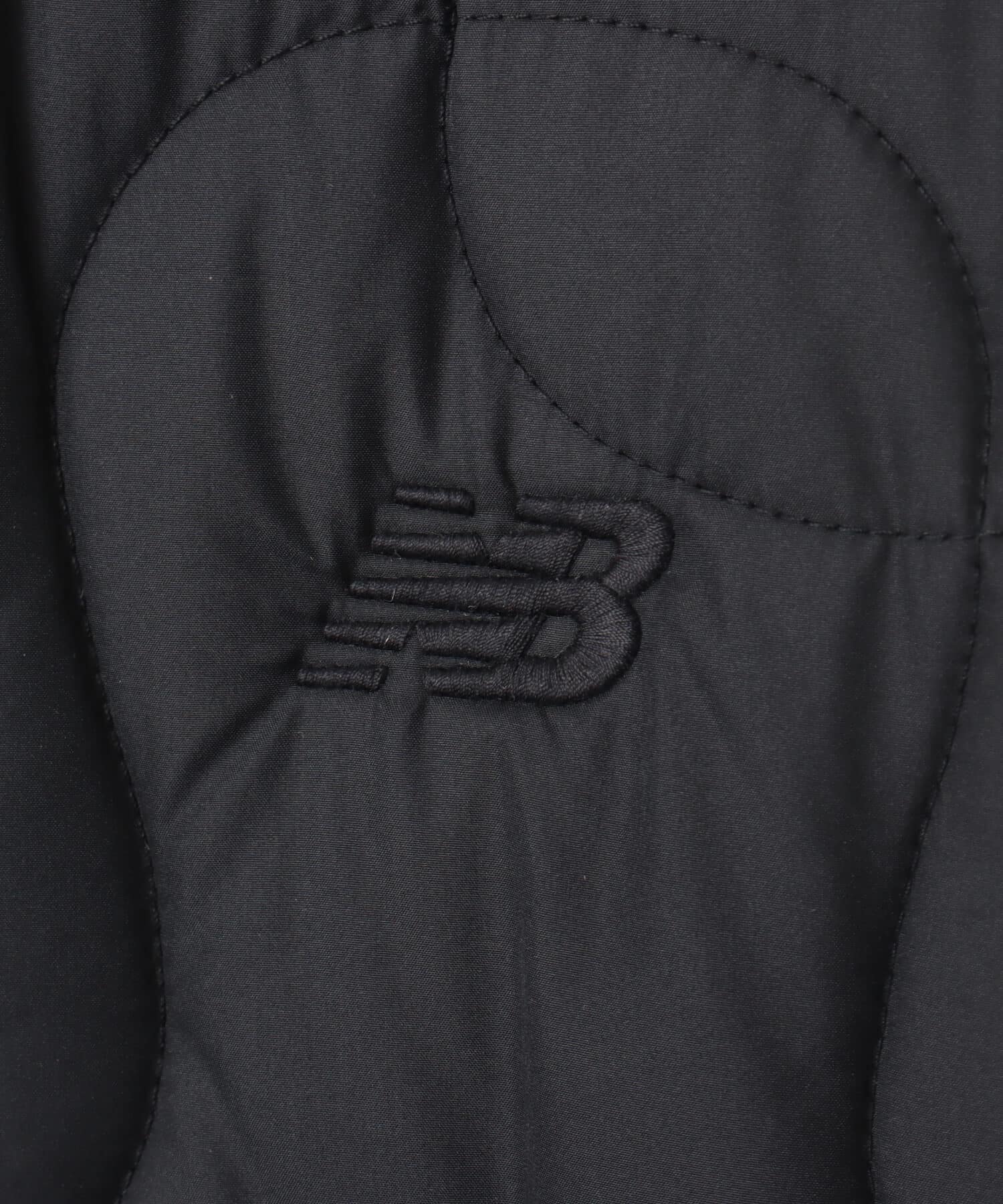 New Balance Lunar New Year Padded Jacket ブラックの画像